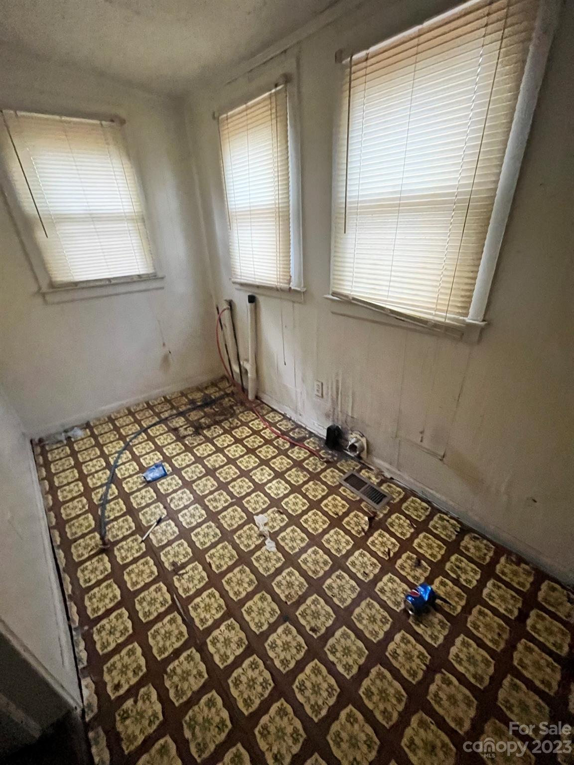 Elizabeth Heights - Residential