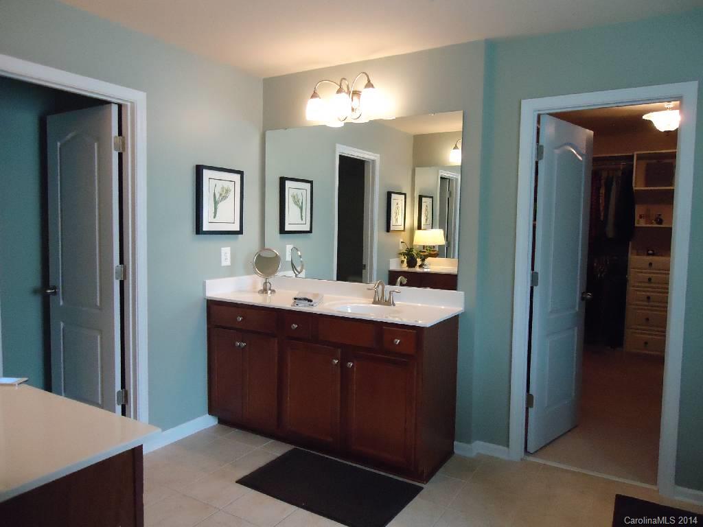 Stowe Pointe - Residential