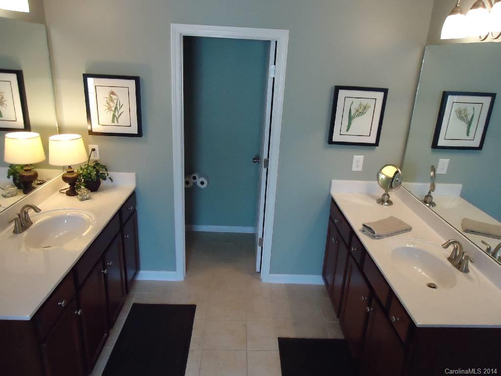 Stowe Pointe - Residential