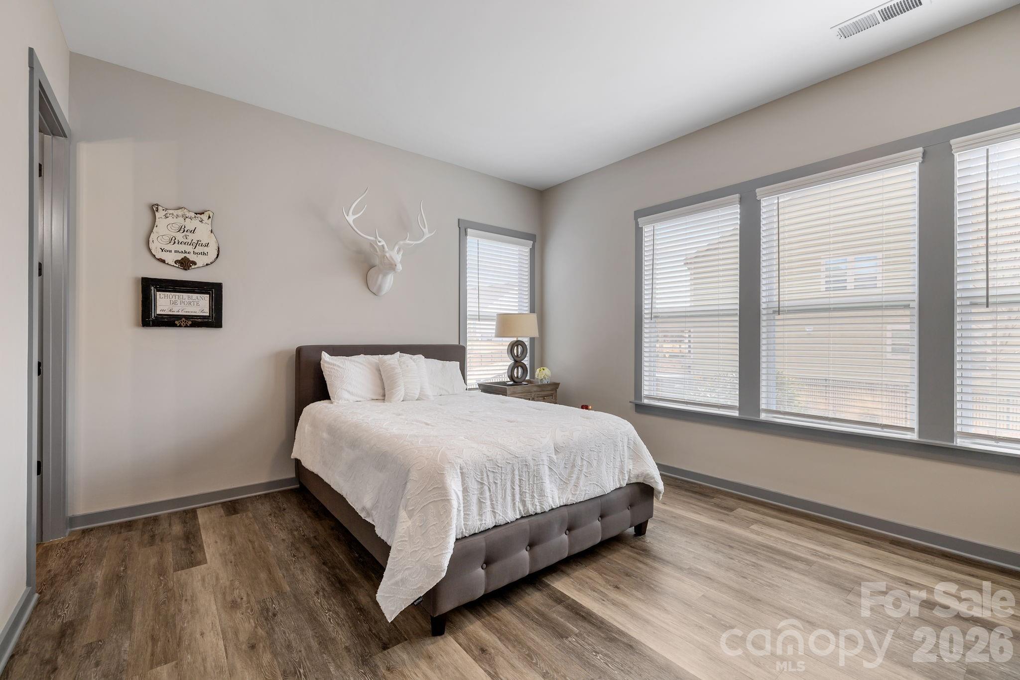 Paddlers Cove - Residential