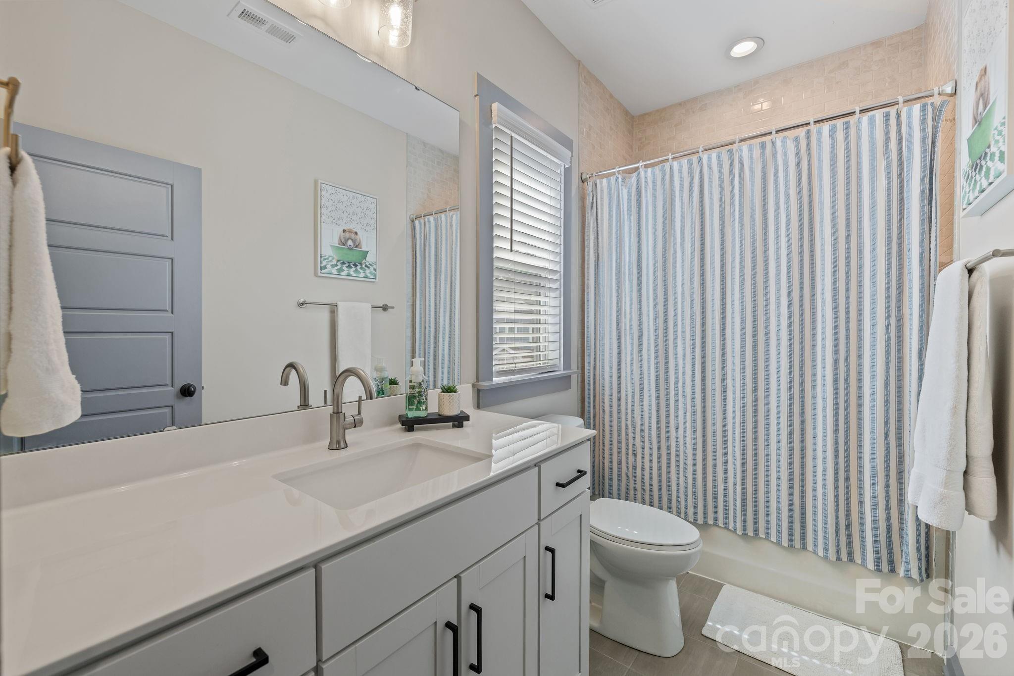 Paddlers Cove - Residential