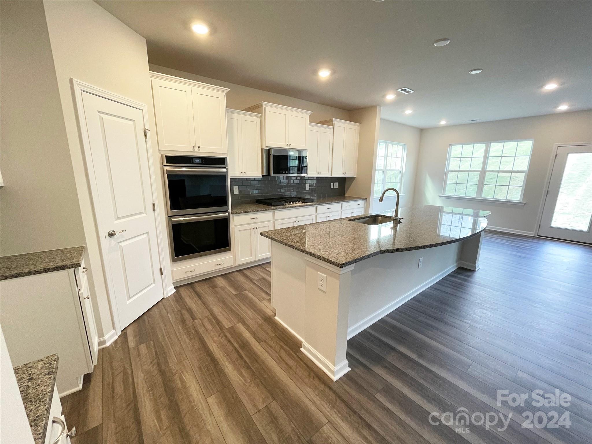 Elizabeth - Residential