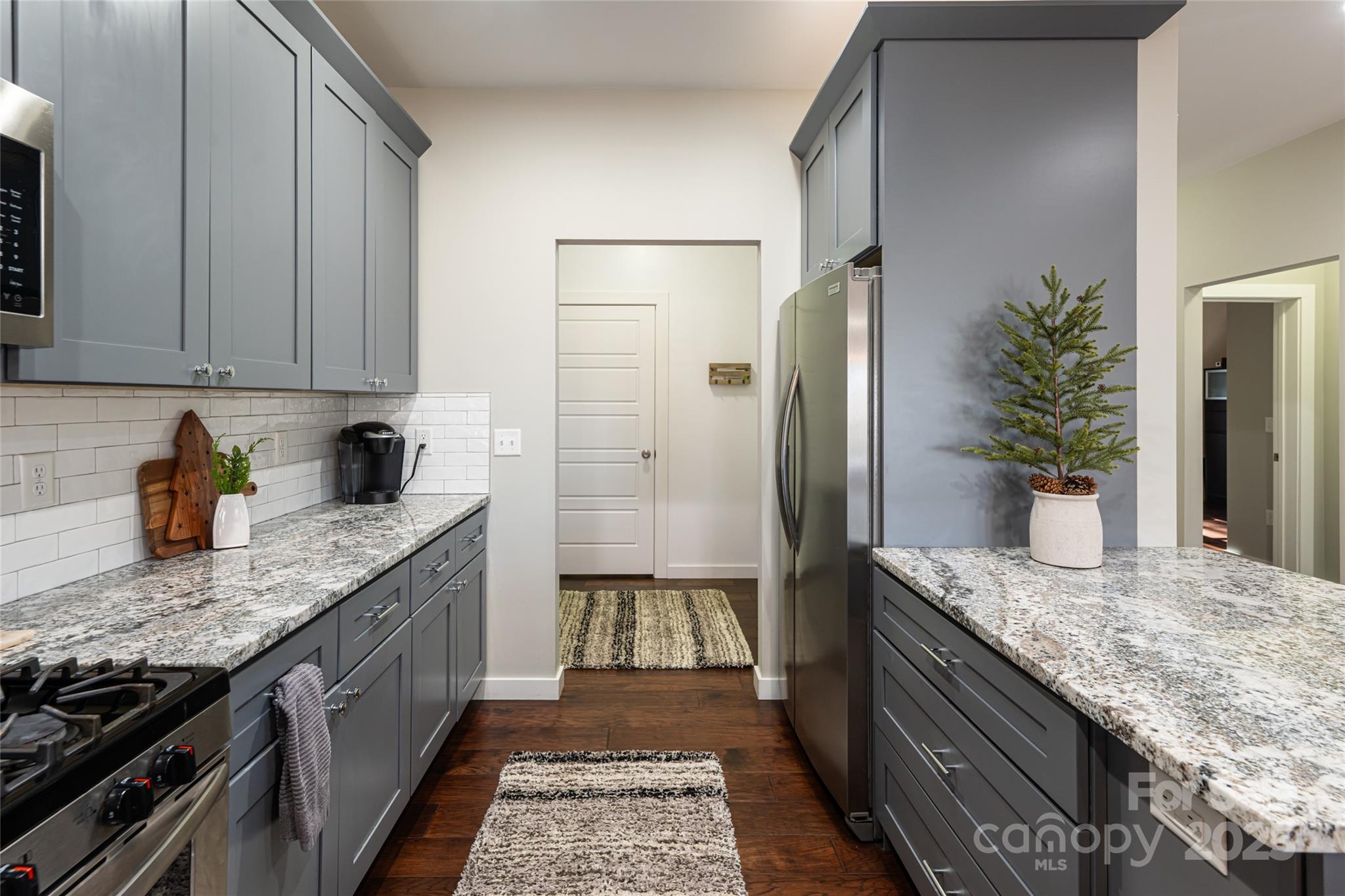 Hutch Mountain Estates - Residential