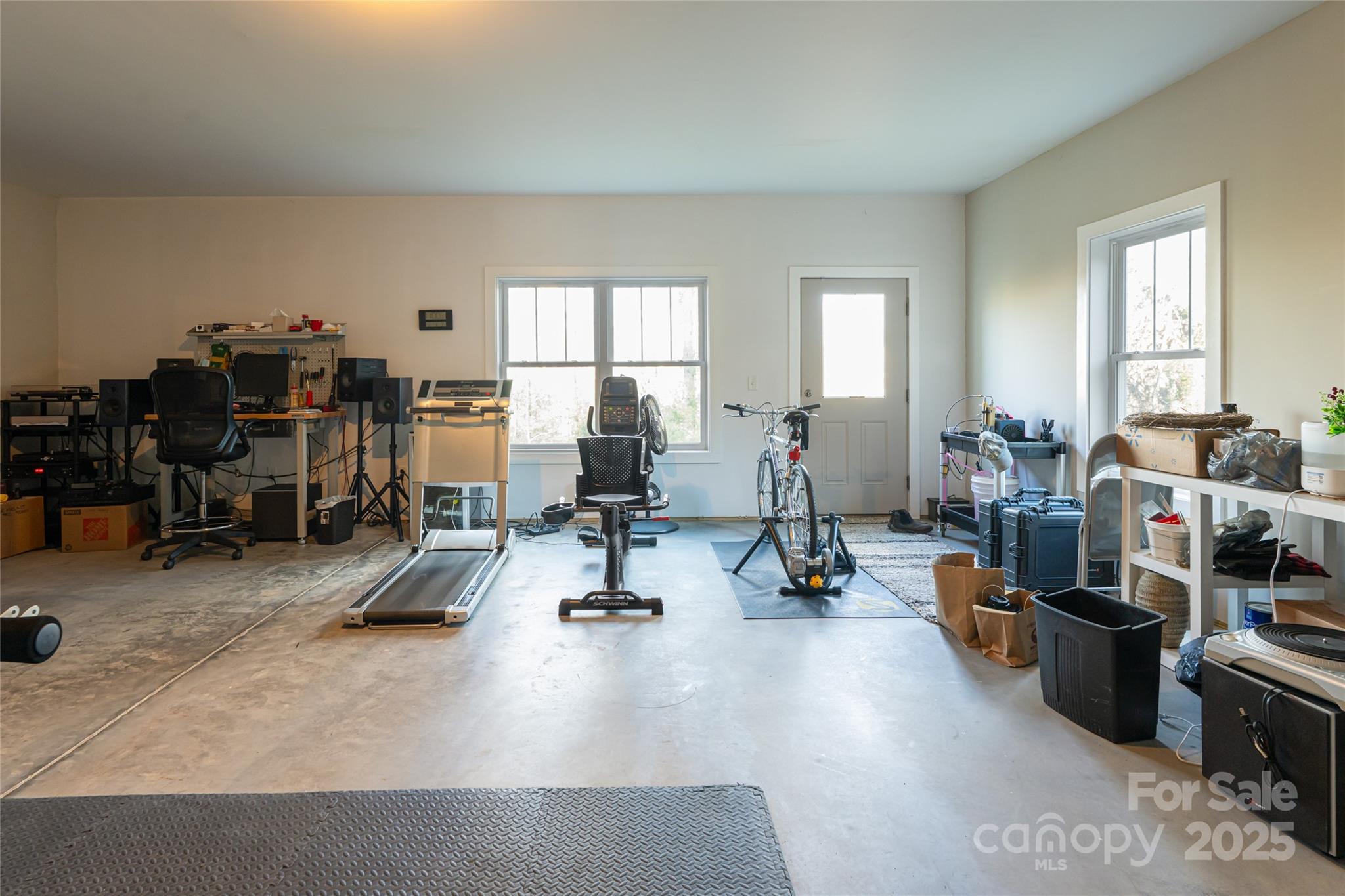 Hutch Mountain Estates - Residential