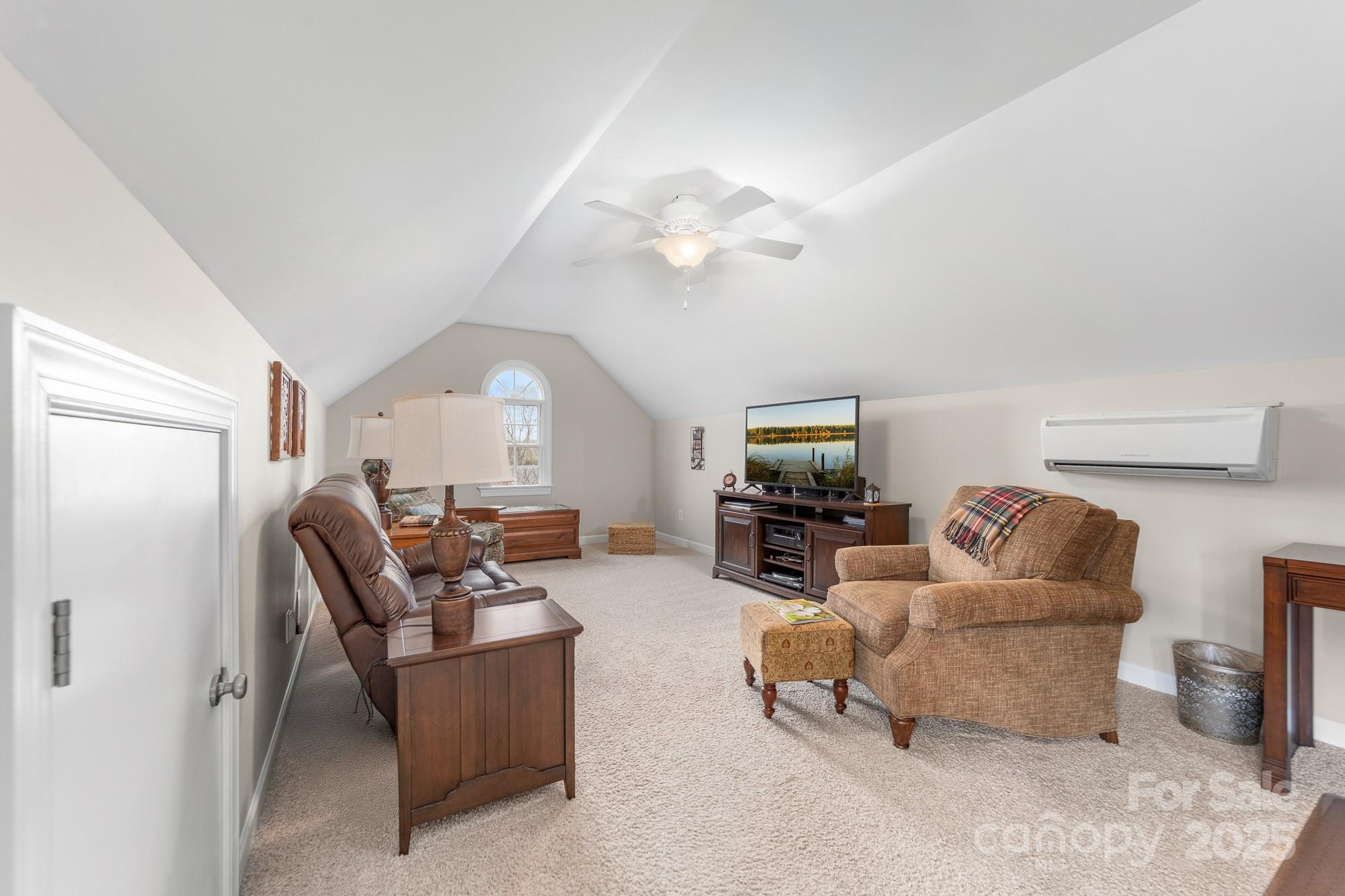 Meadow Oaks II - Residential