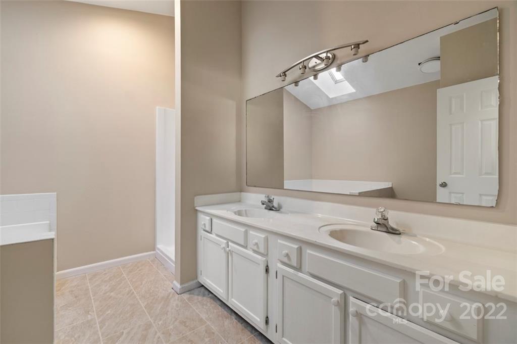 Plaza Ridge - Residential