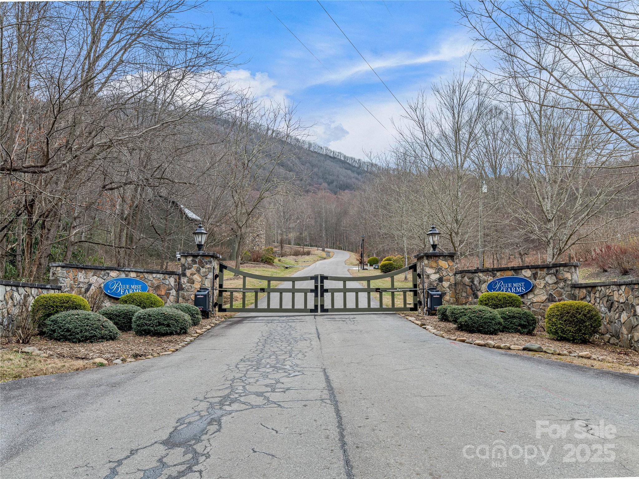 19 Mossy Rock Lane 76
