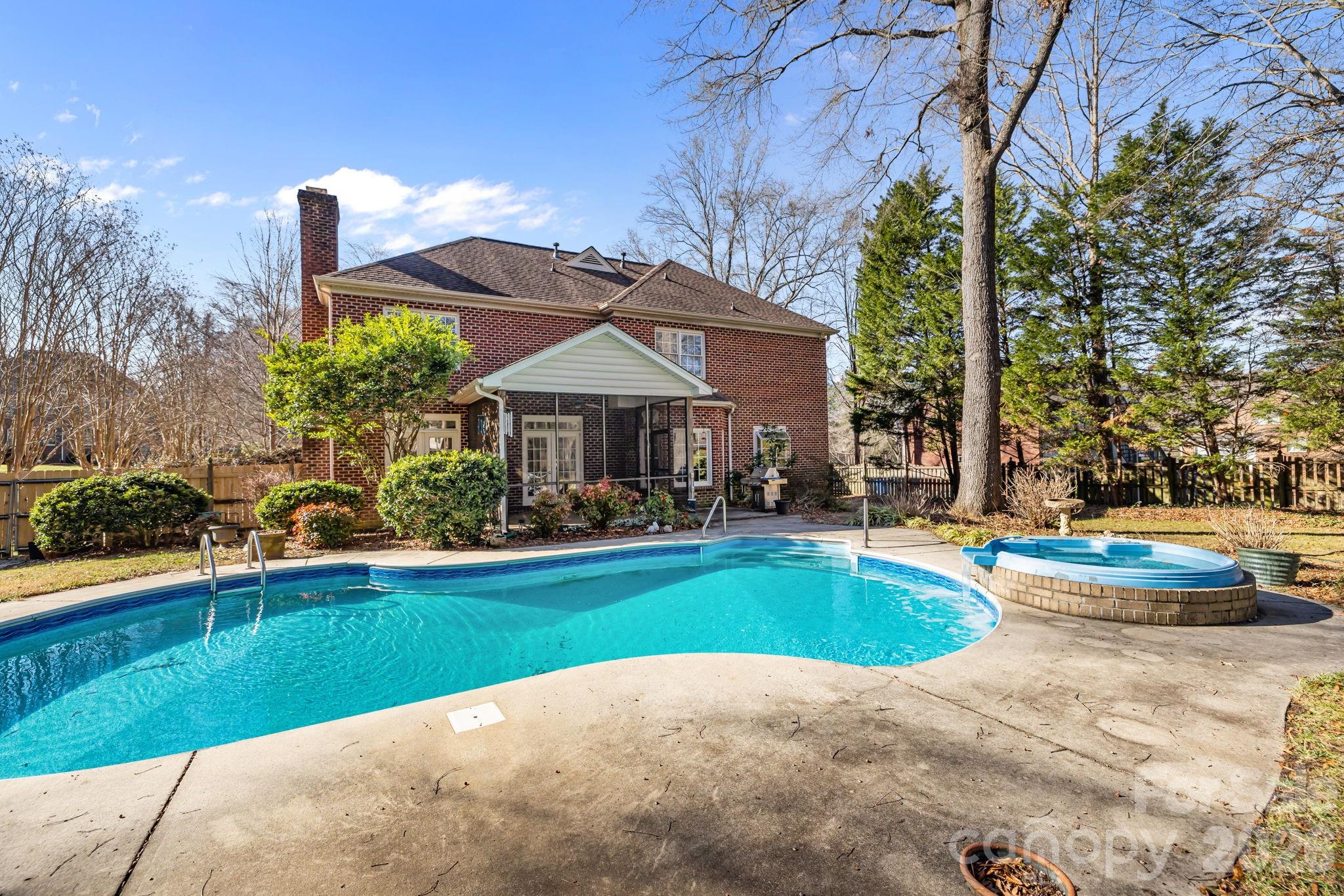 The Summit - Residential