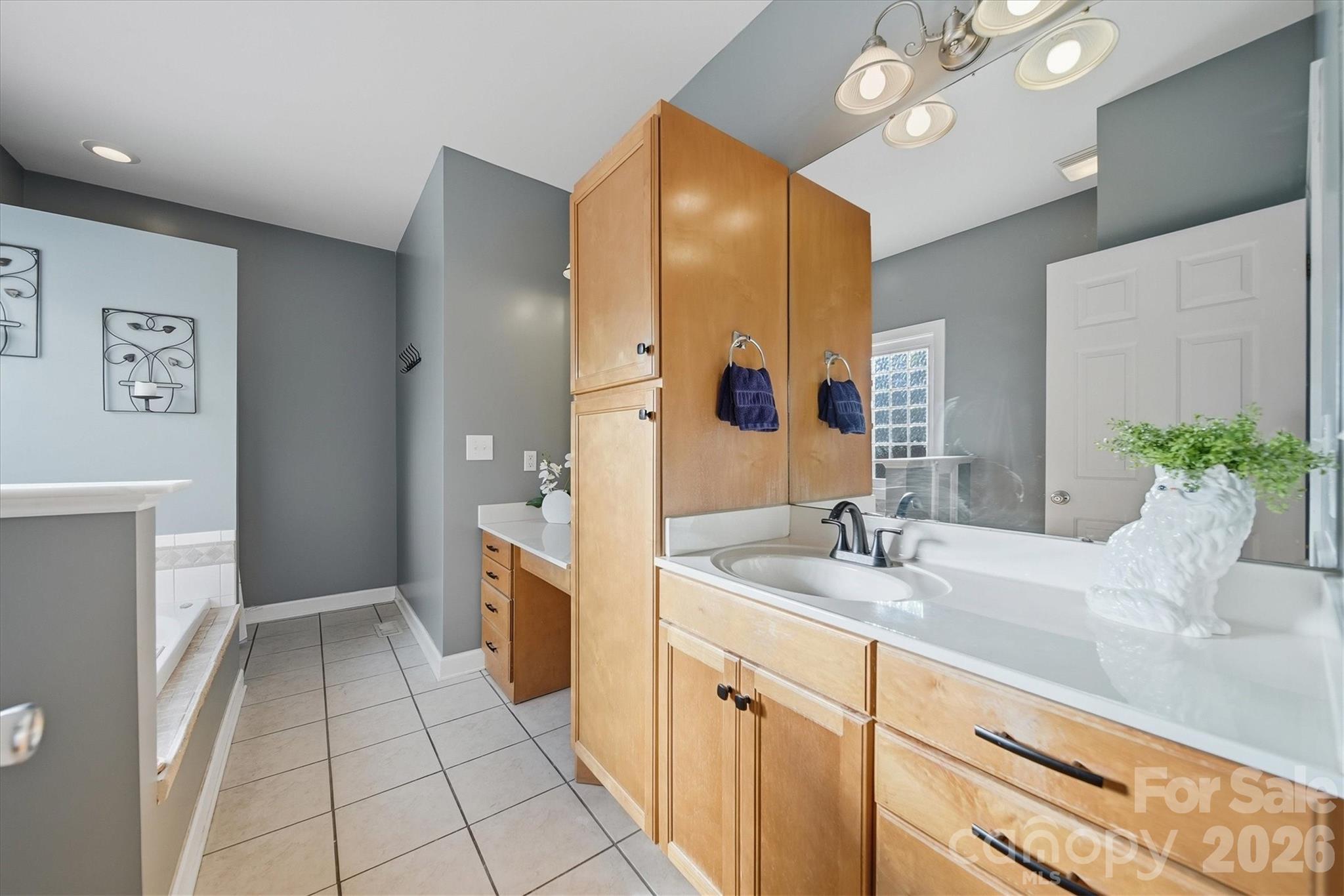 Knox Landing - Residential