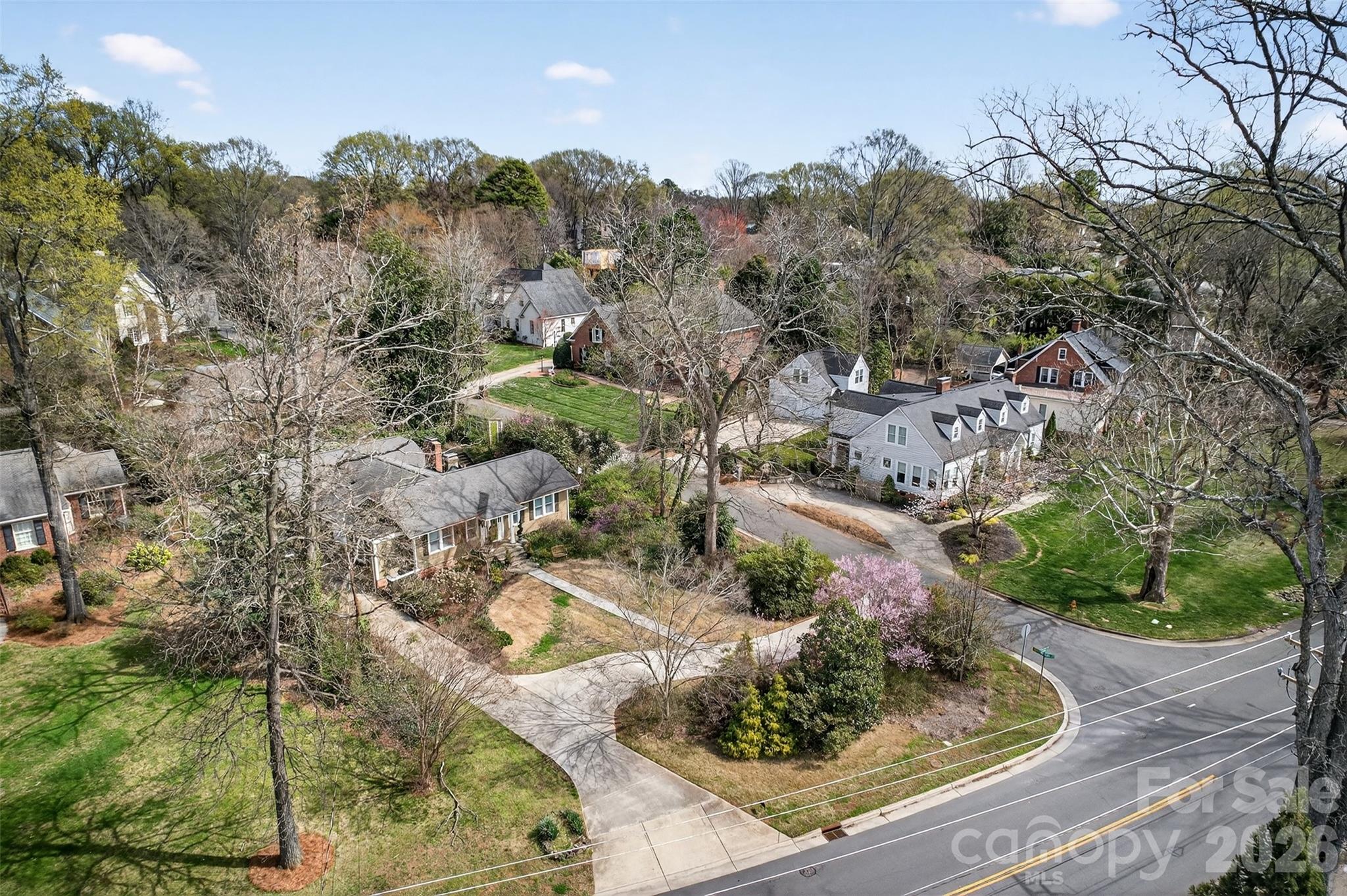 2527 Sharon Road