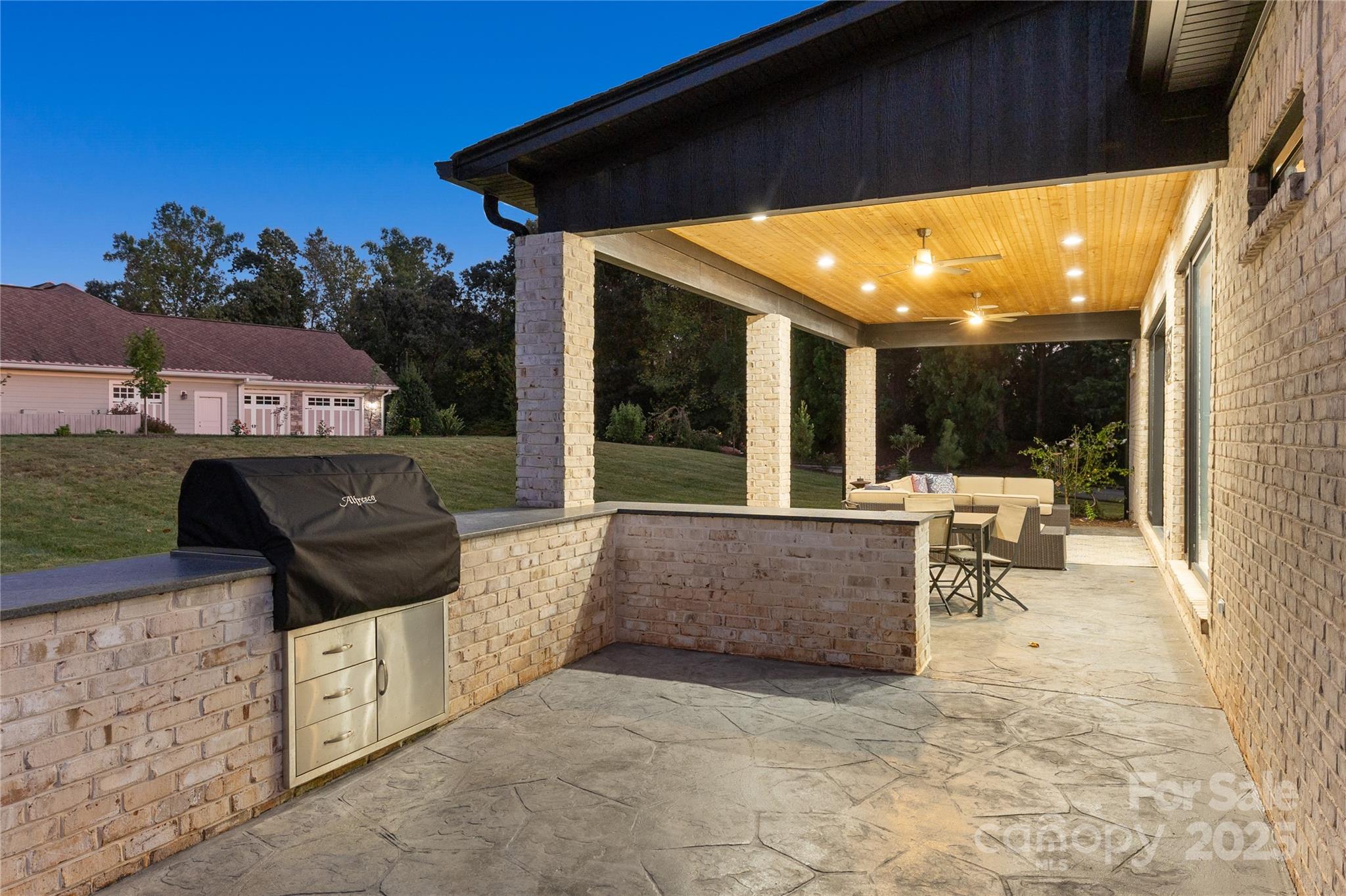 Rock Barn - Residential