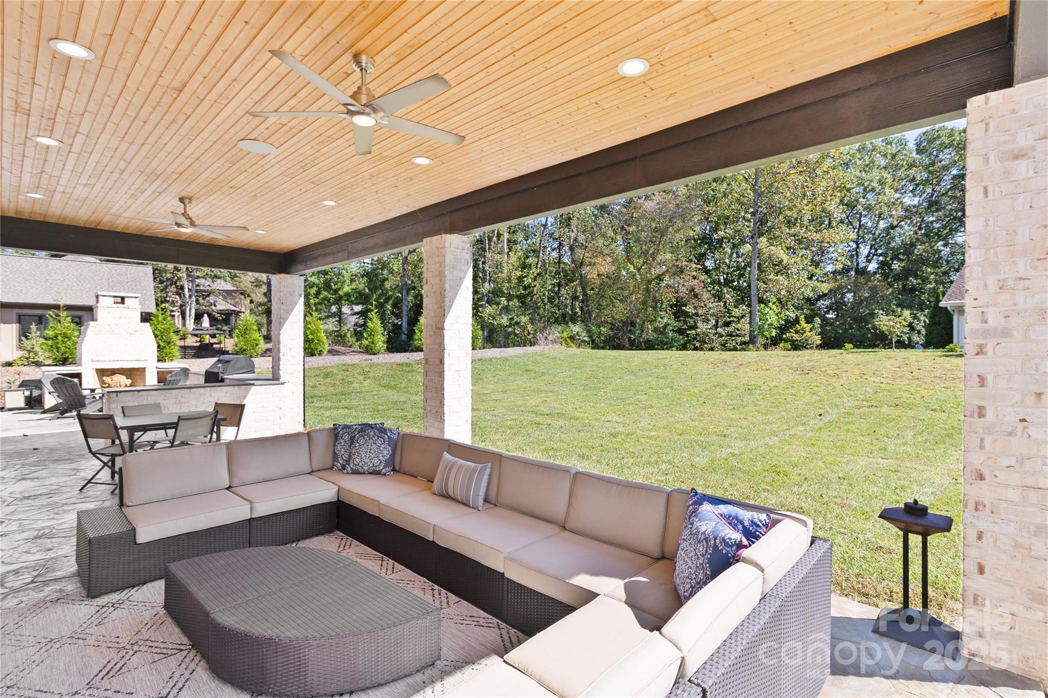 Rock Barn - Residential