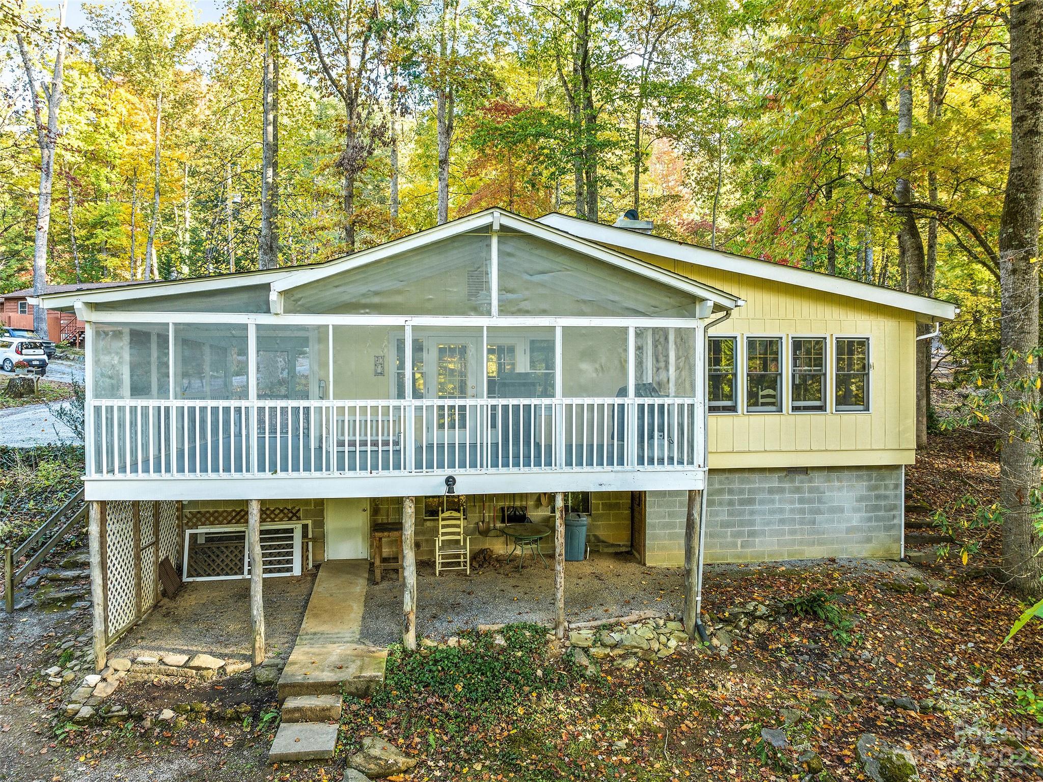 Holly Hills - Residential