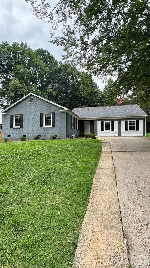 Photo of 5419 Galway Drive, Charlotte, NC 28215 (MLS # 4398473)
