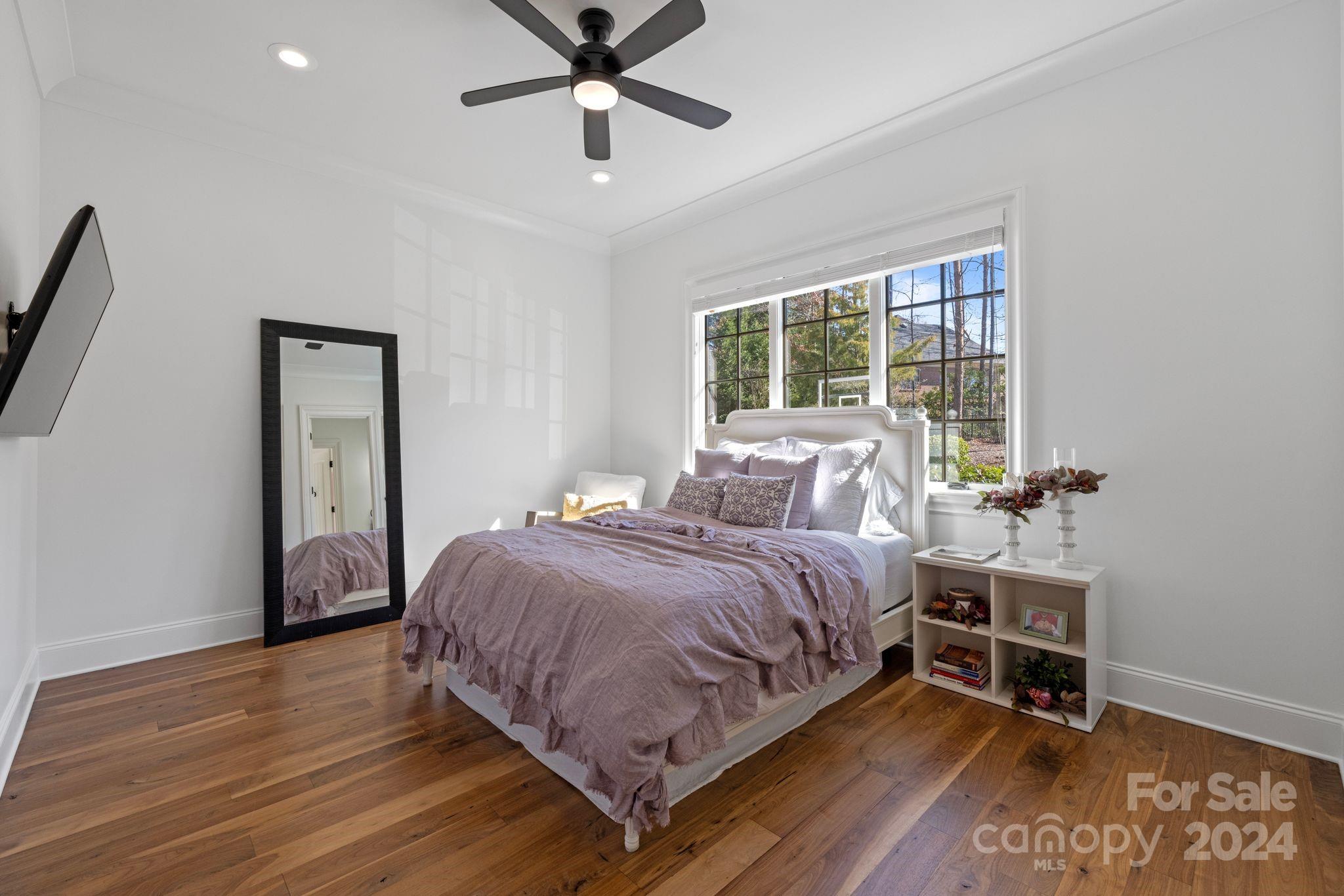 The Peninsula - Residential