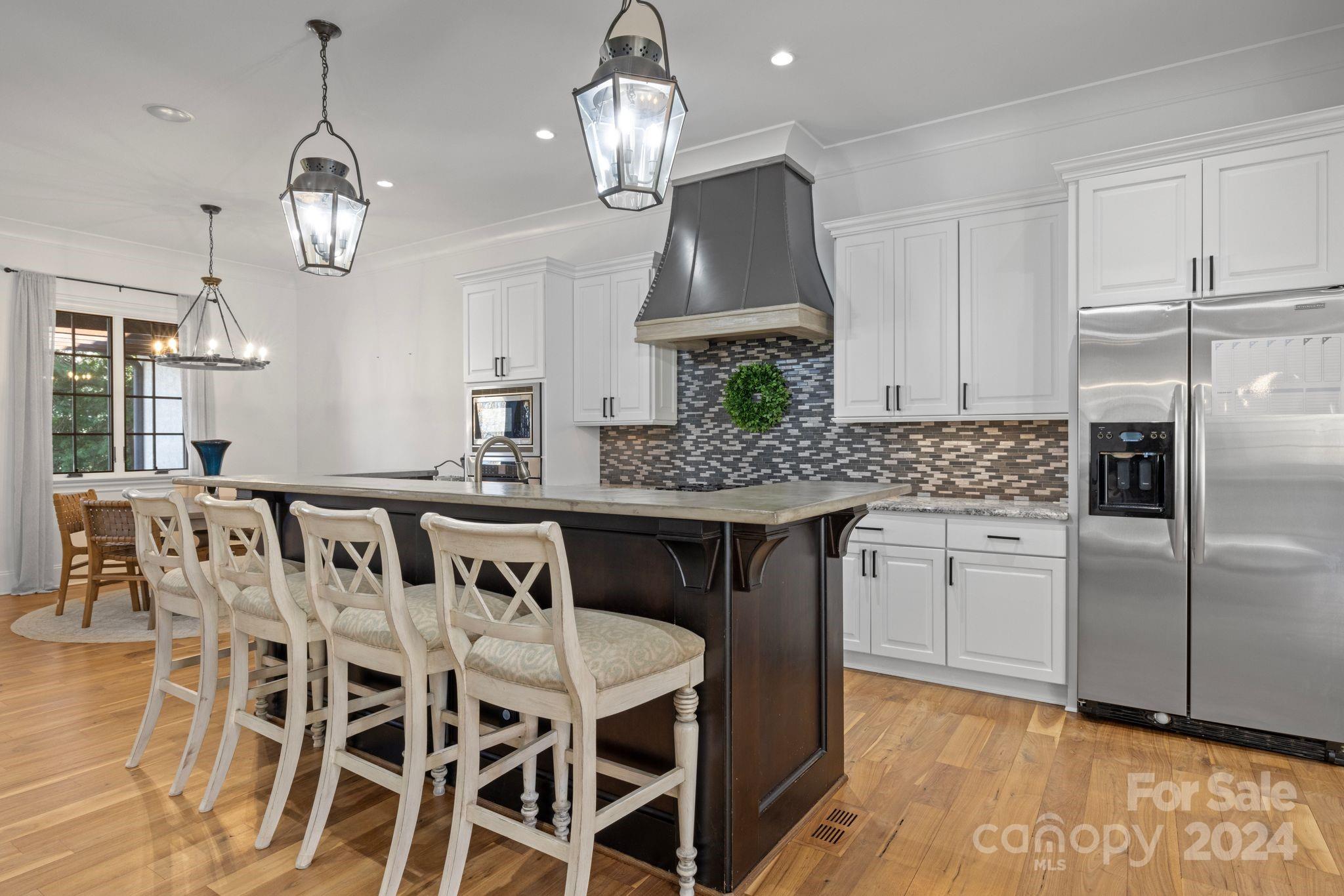 The Peninsula - Residential