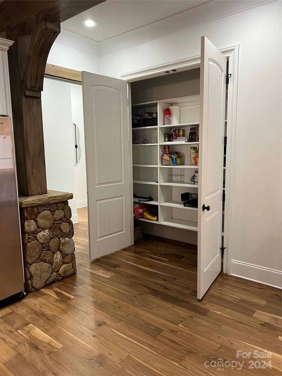 The Peninsula - Residential