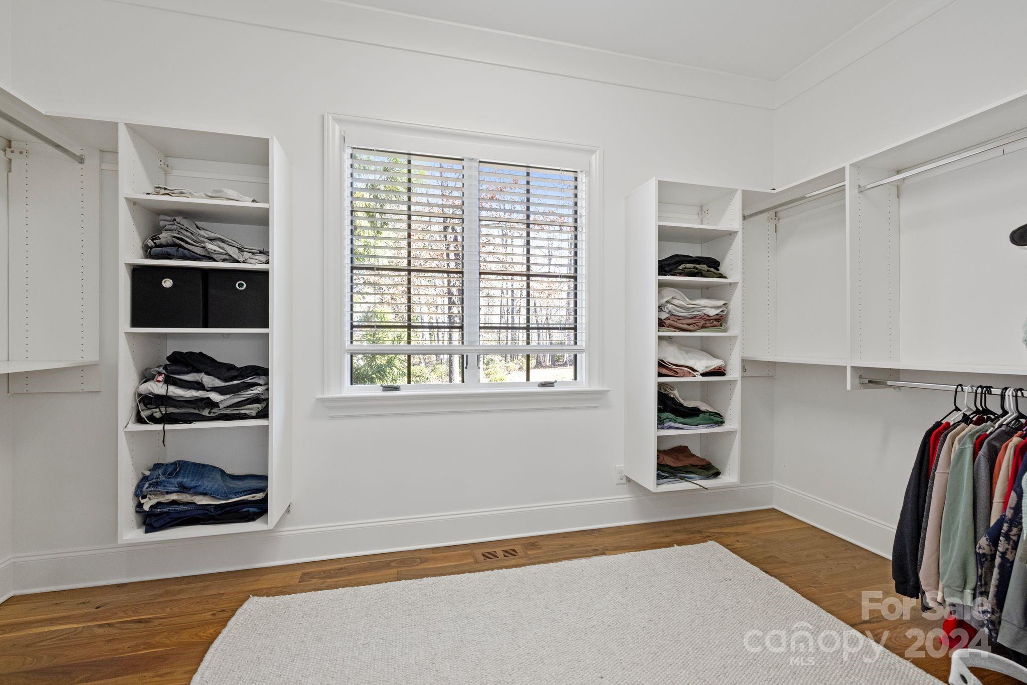 The Peninsula - Residential