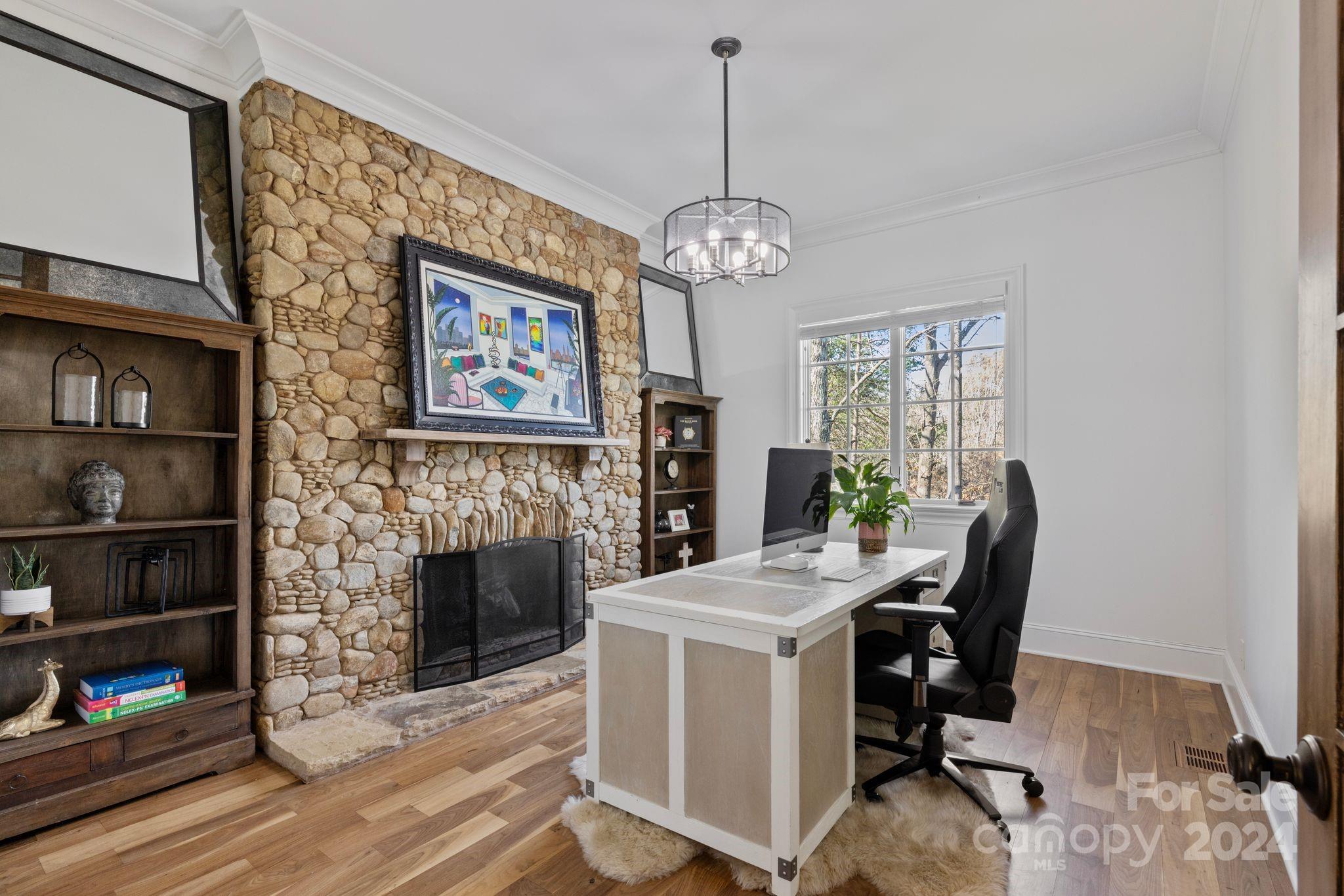 The Peninsula - Residential