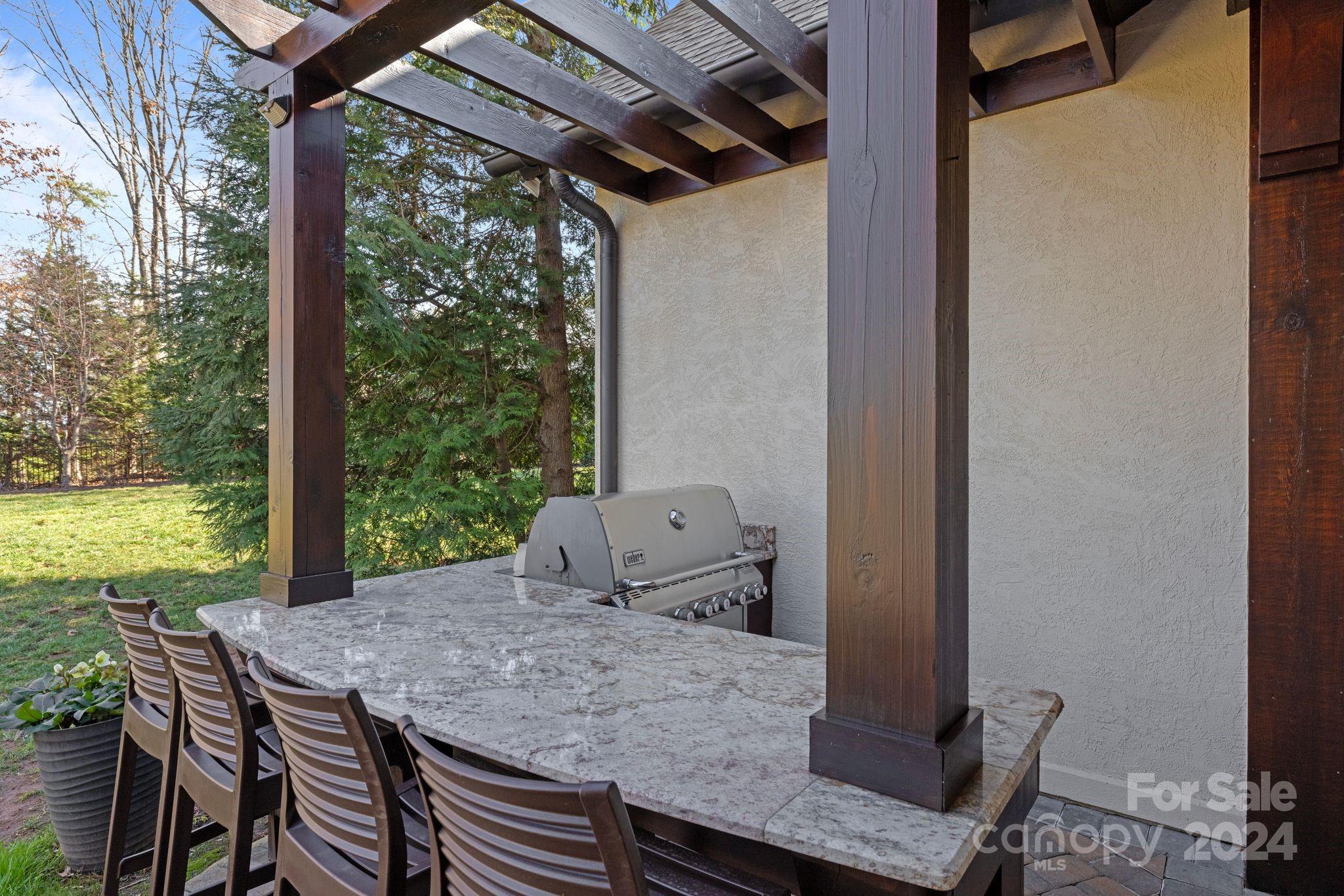 The Peninsula - Residential