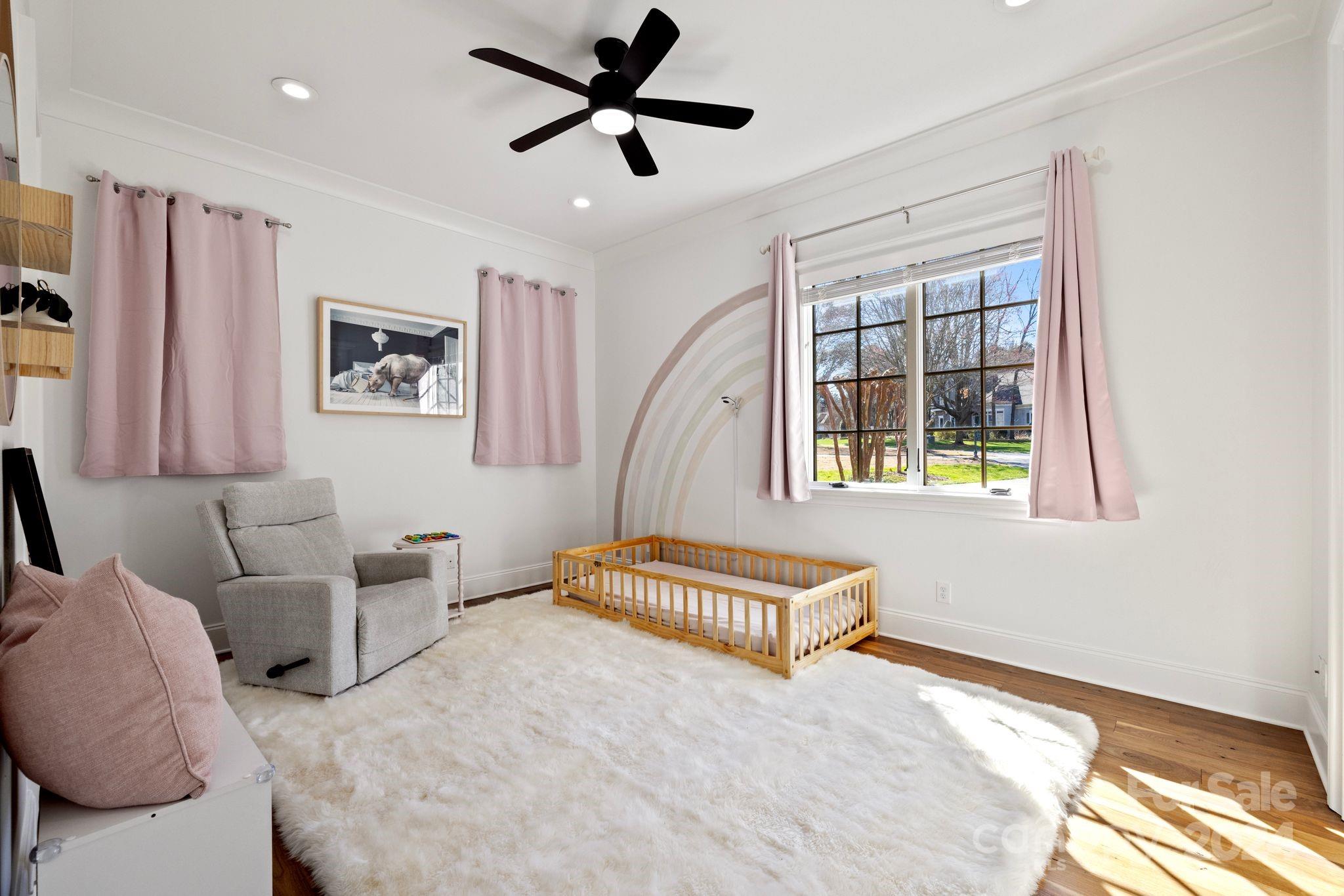 The Peninsula - Residential