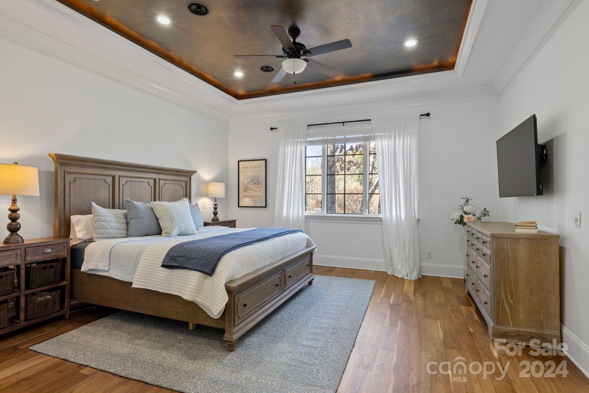 The Peninsula - Residential