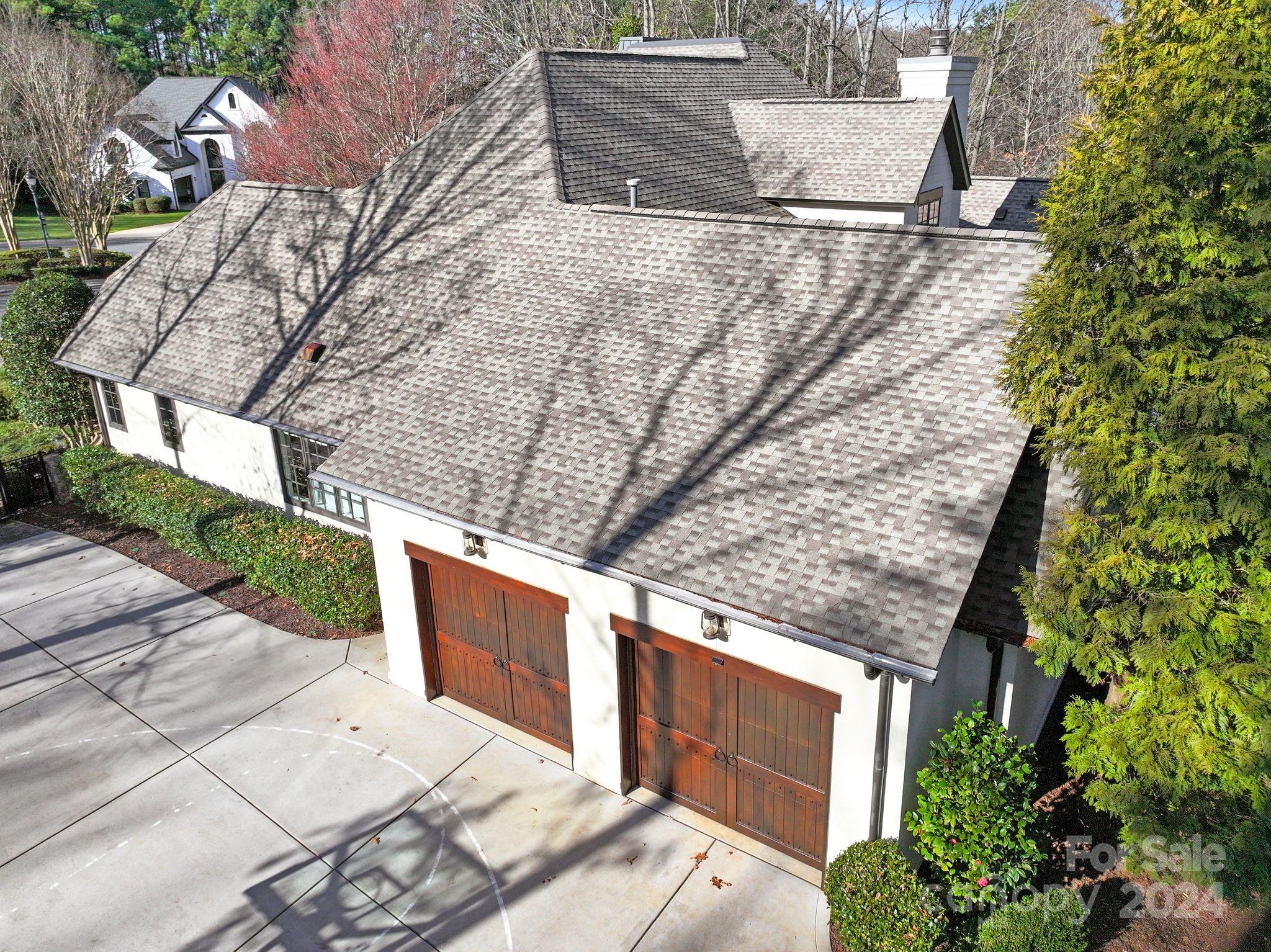 The Peninsula - Residential