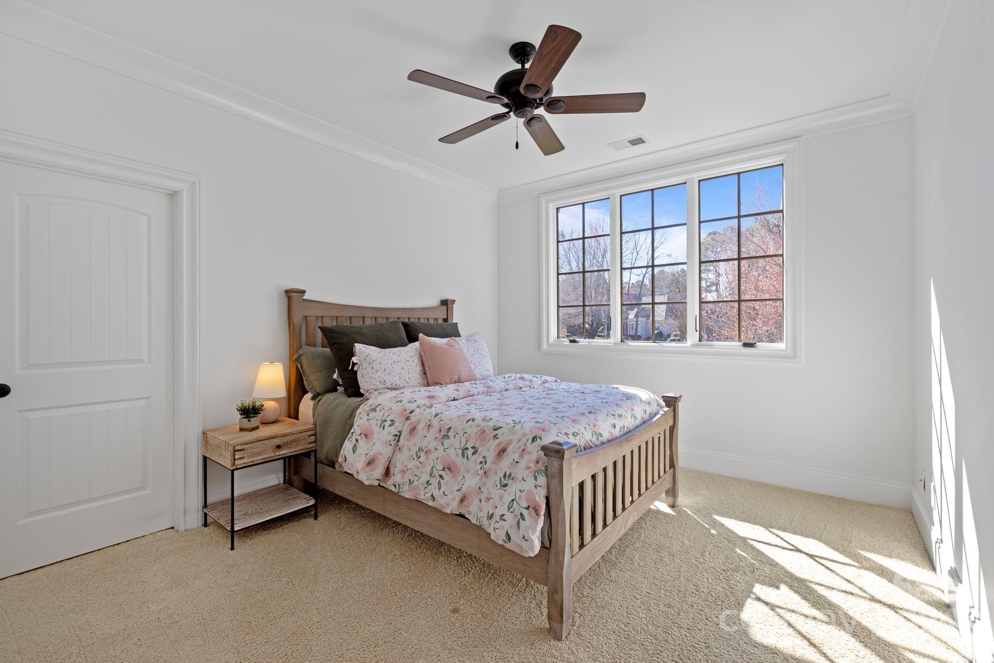 The Peninsula - Residential