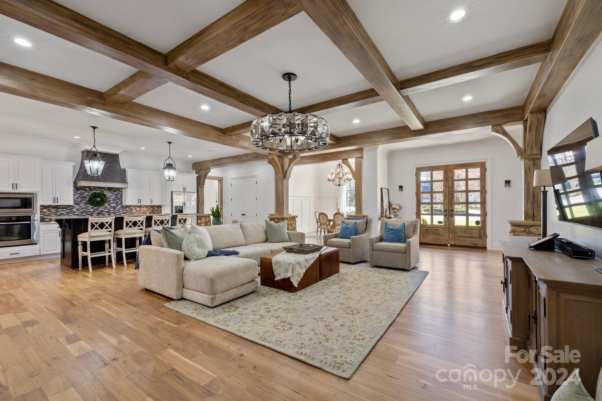 The Peninsula - Residential