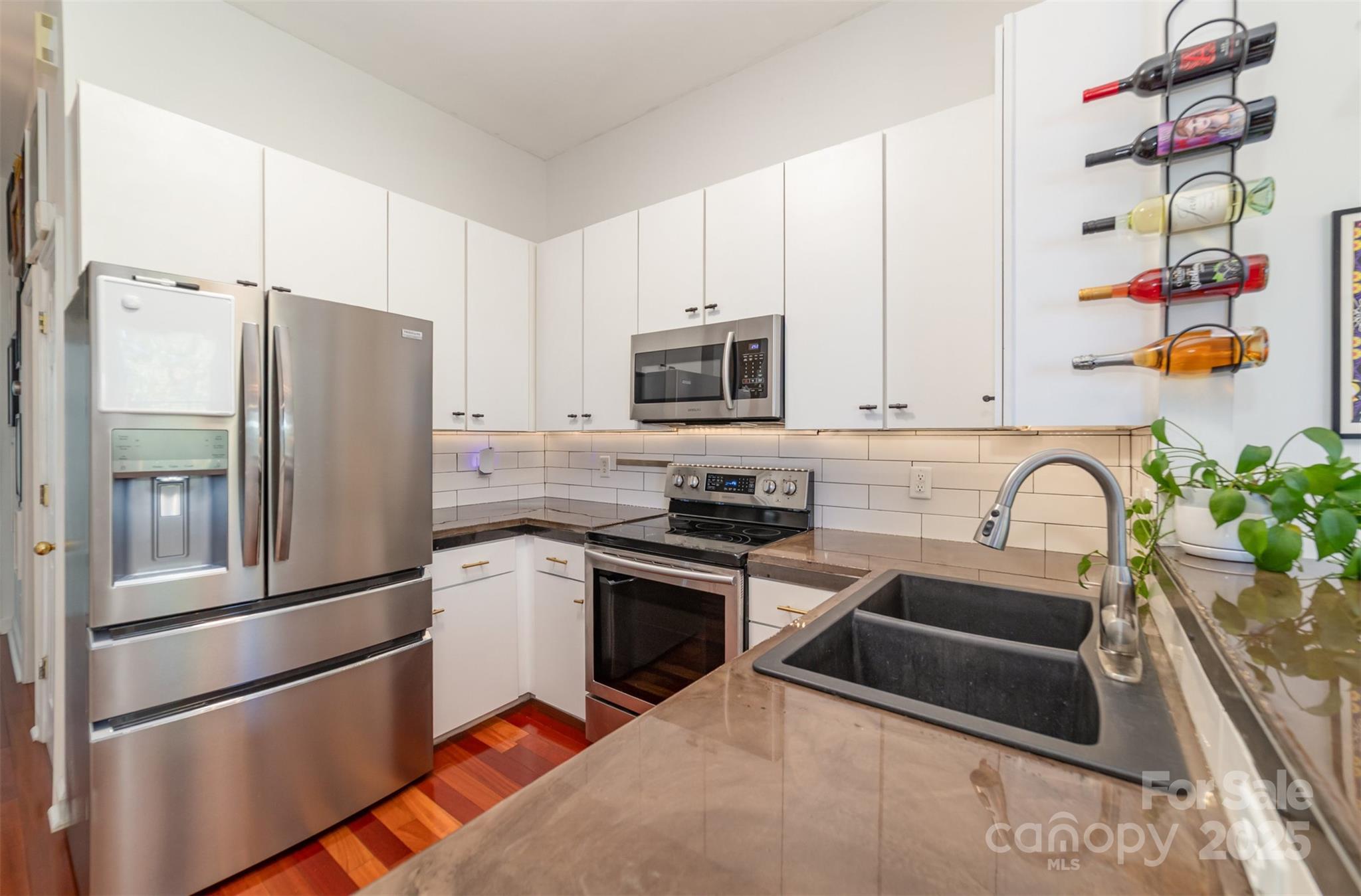 The Colony Condos - Residential