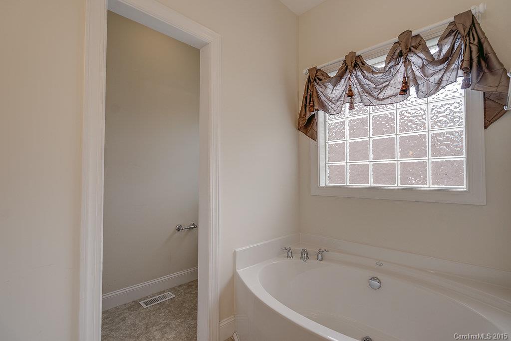 Ole Eastpointe - Residential