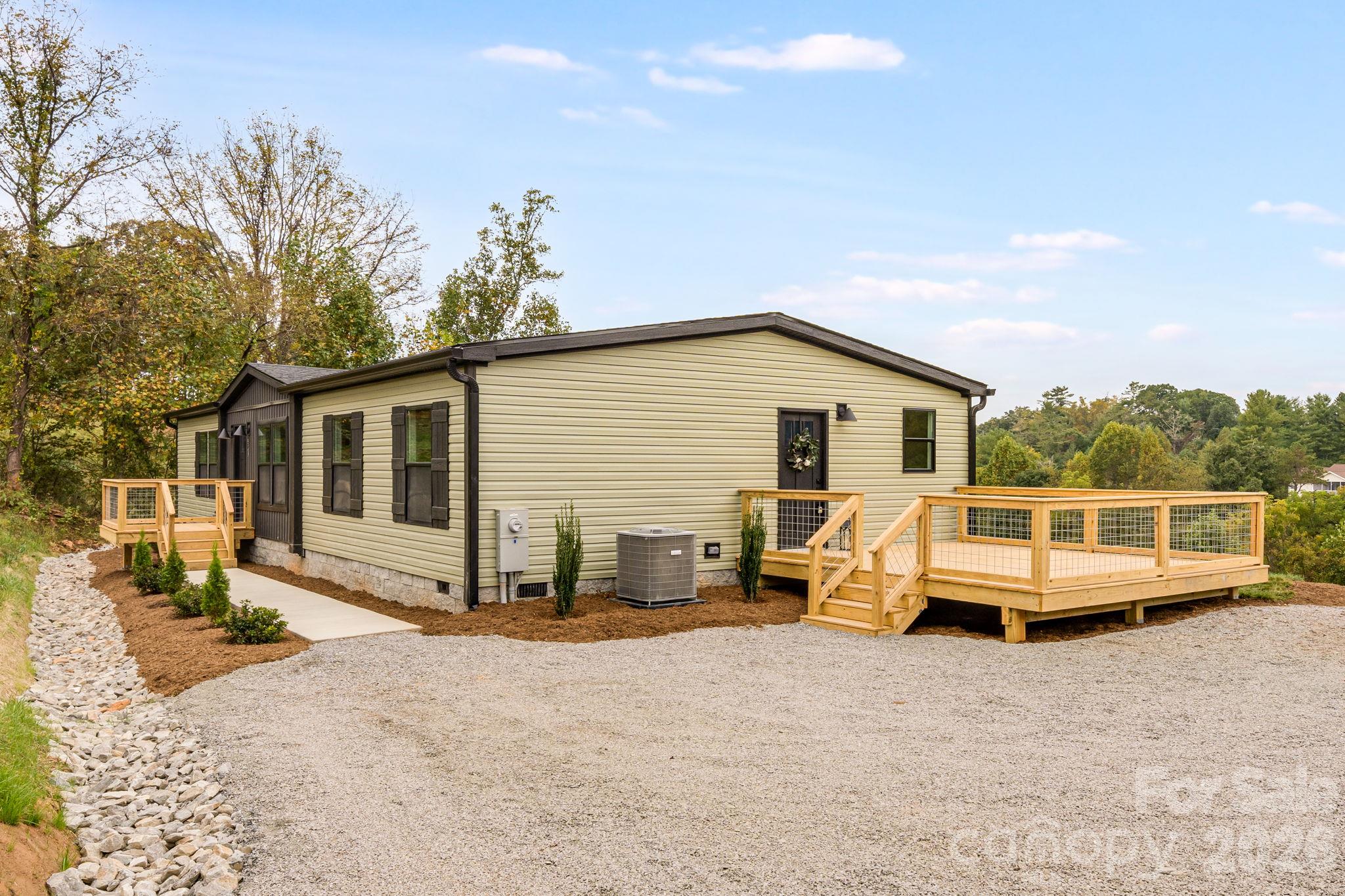 823 Jupiter Road