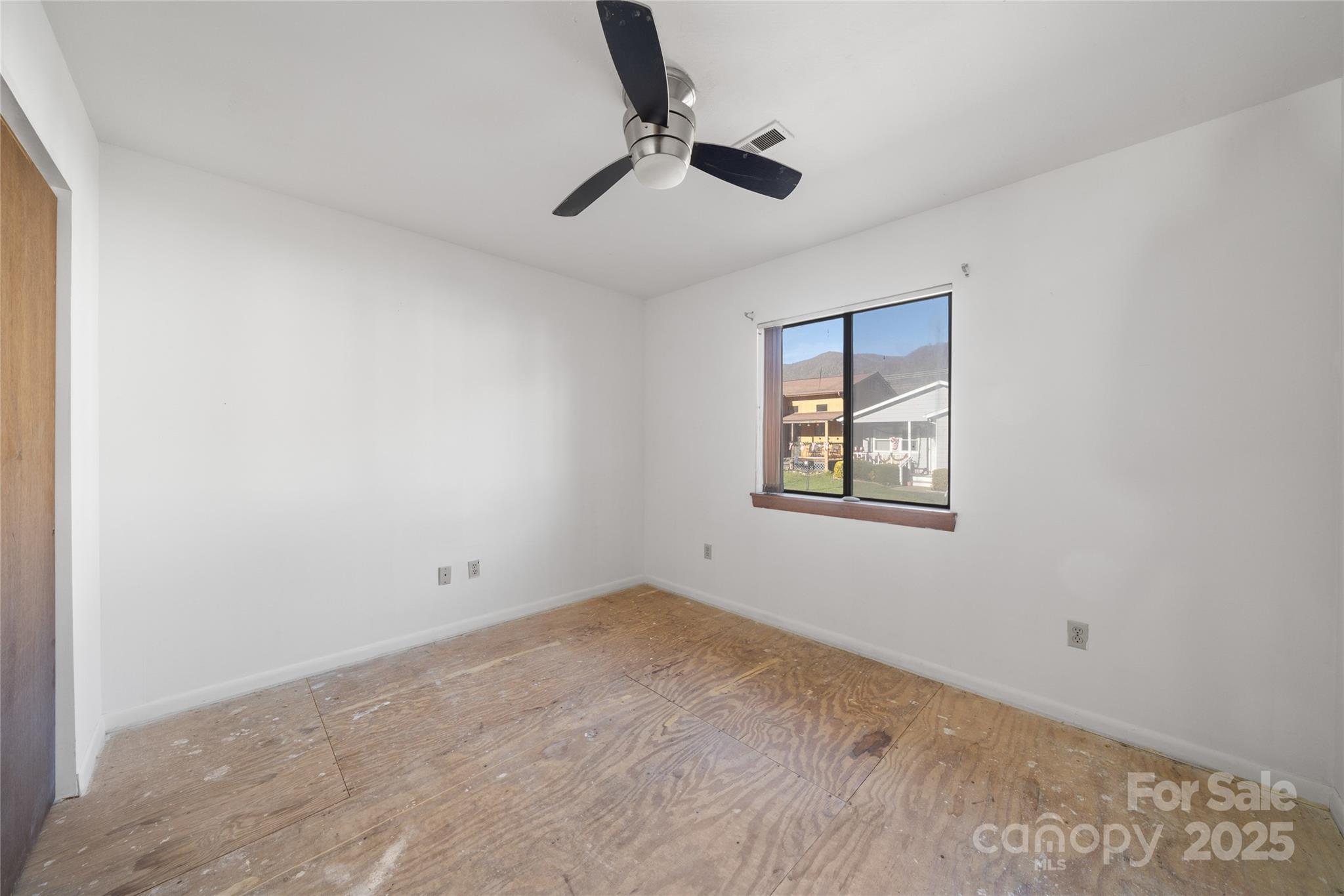 Village Glen - Residential