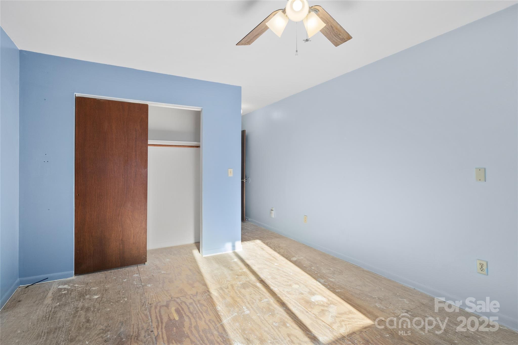 Village Glen - Residential