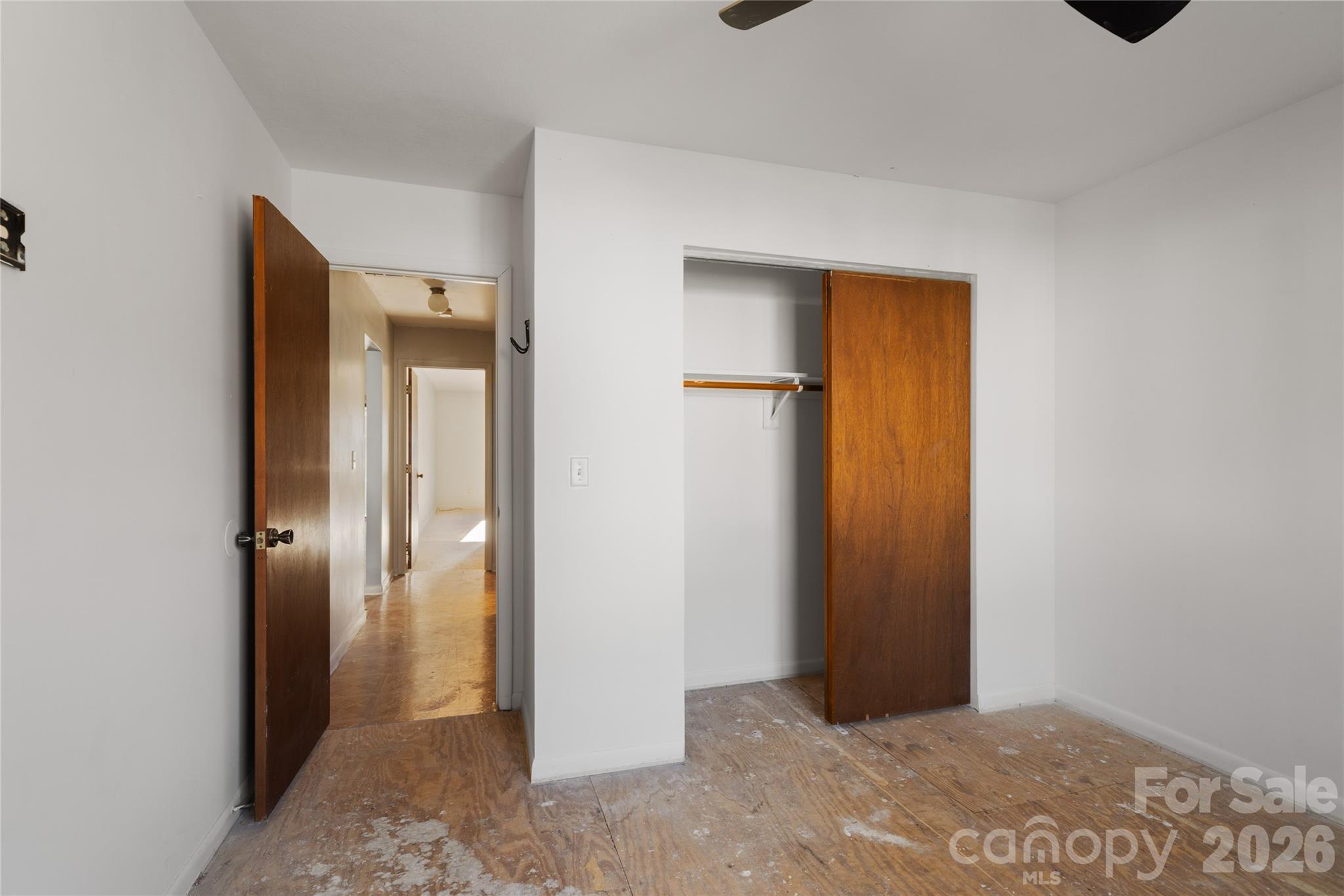 Village Glen - Residential