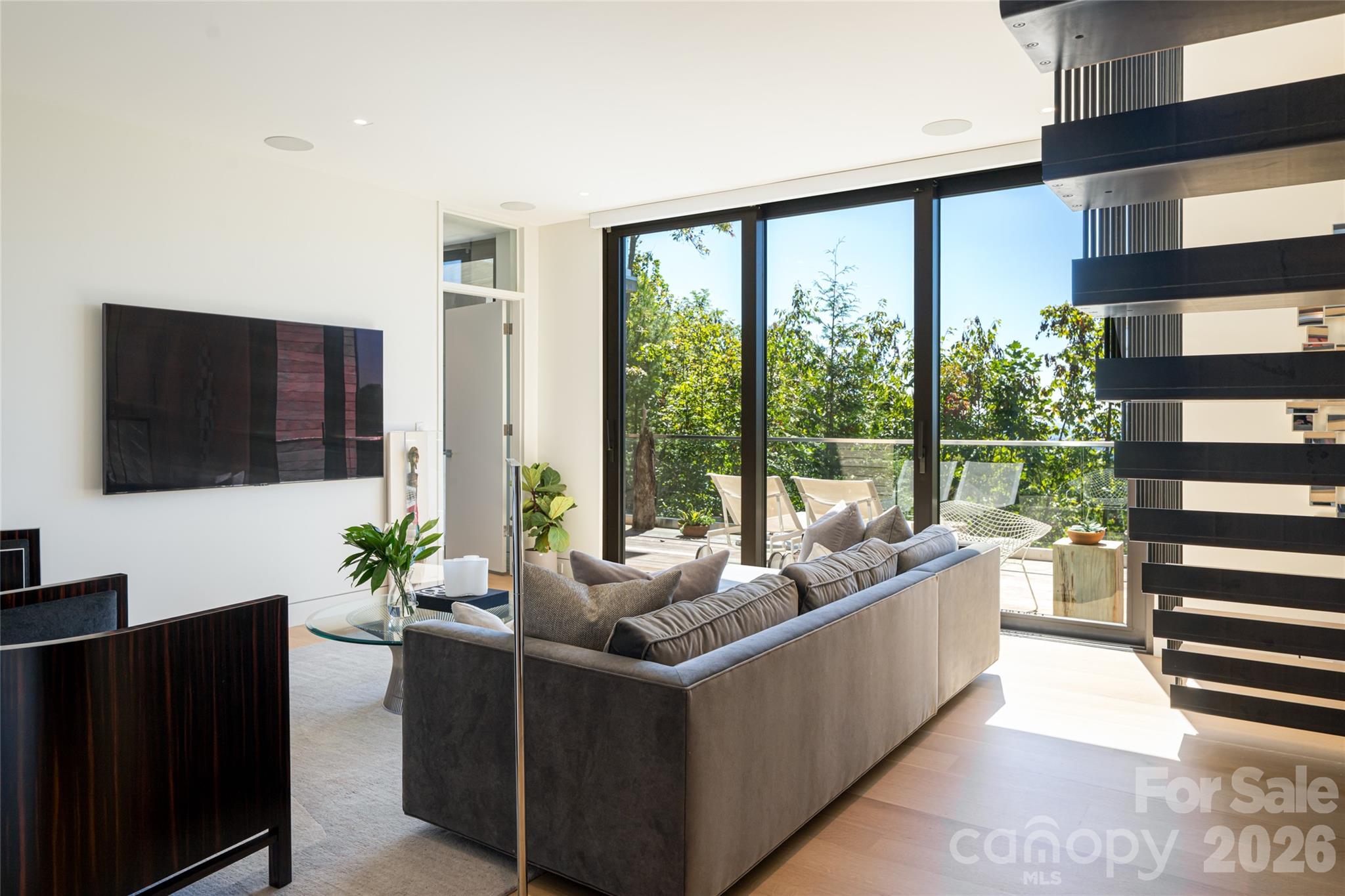 Ventana - Residential