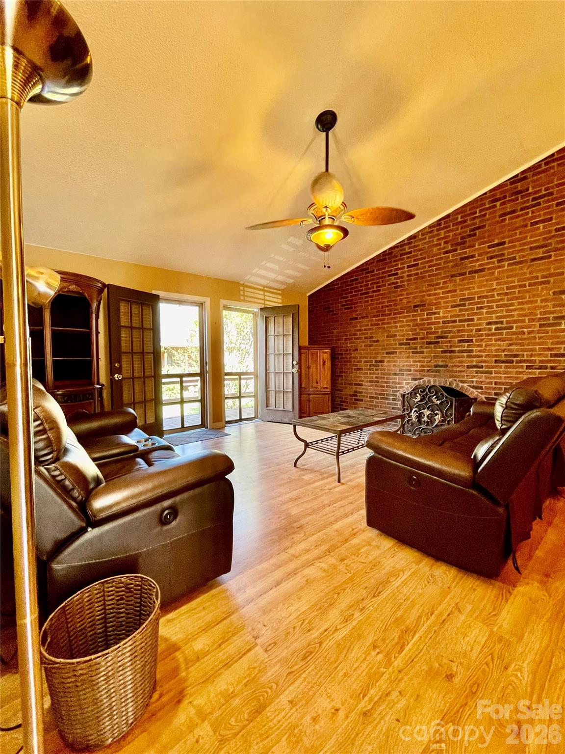 1300 Larchmont Place 701