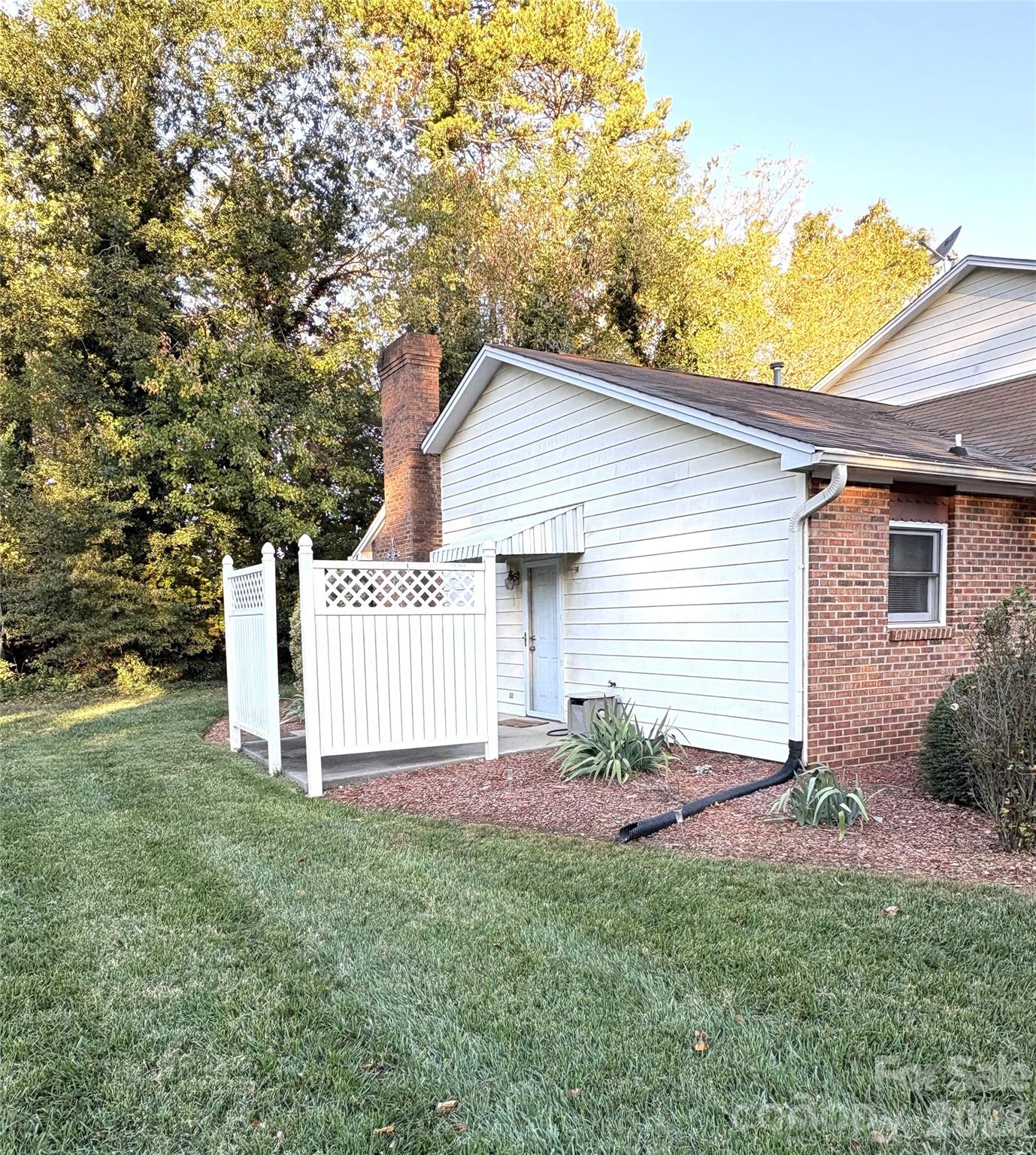 605 8th Avenue SW C-1