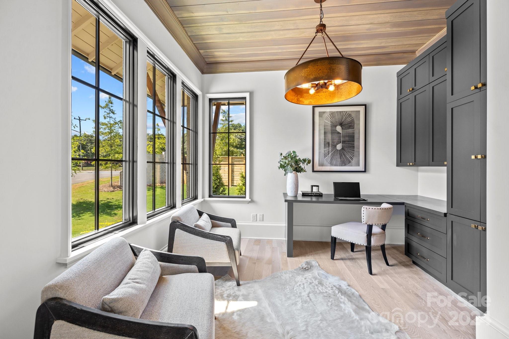 Chateau Sardis - Residential