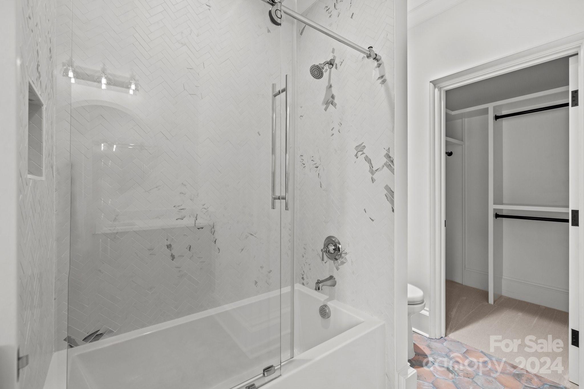 Chateau Sardis - Residential