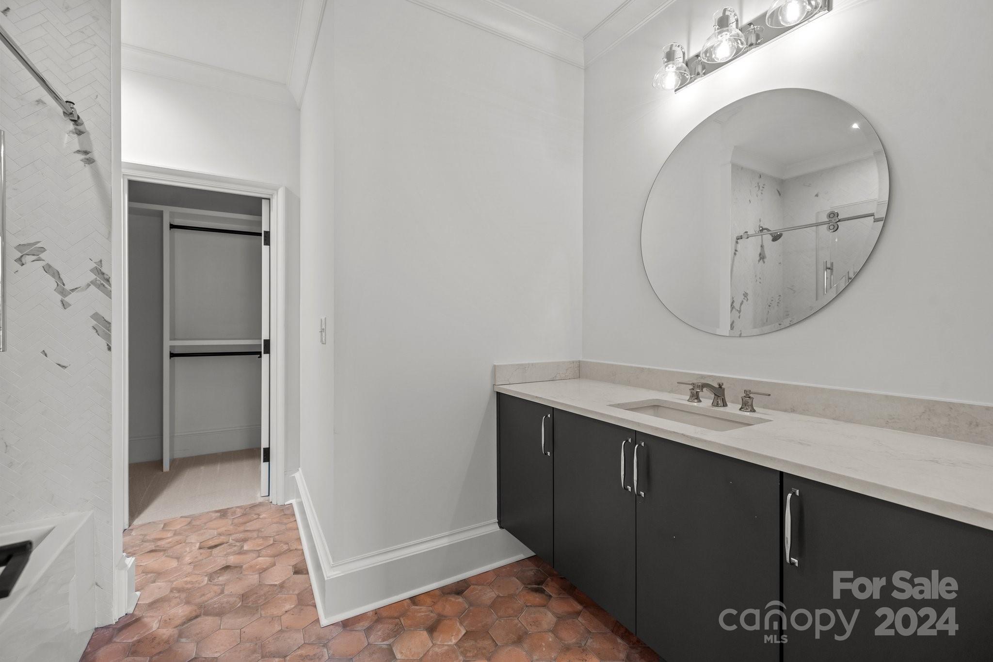 Chateau Sardis - Residential