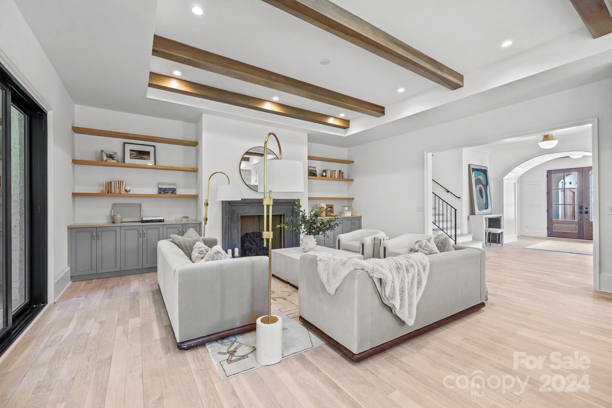 Chateau Sardis - Residential