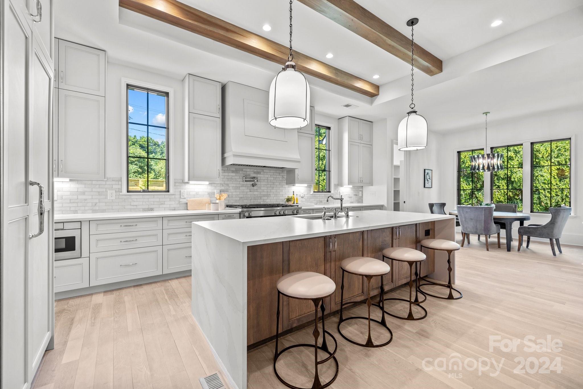 Chateau Sardis - Residential