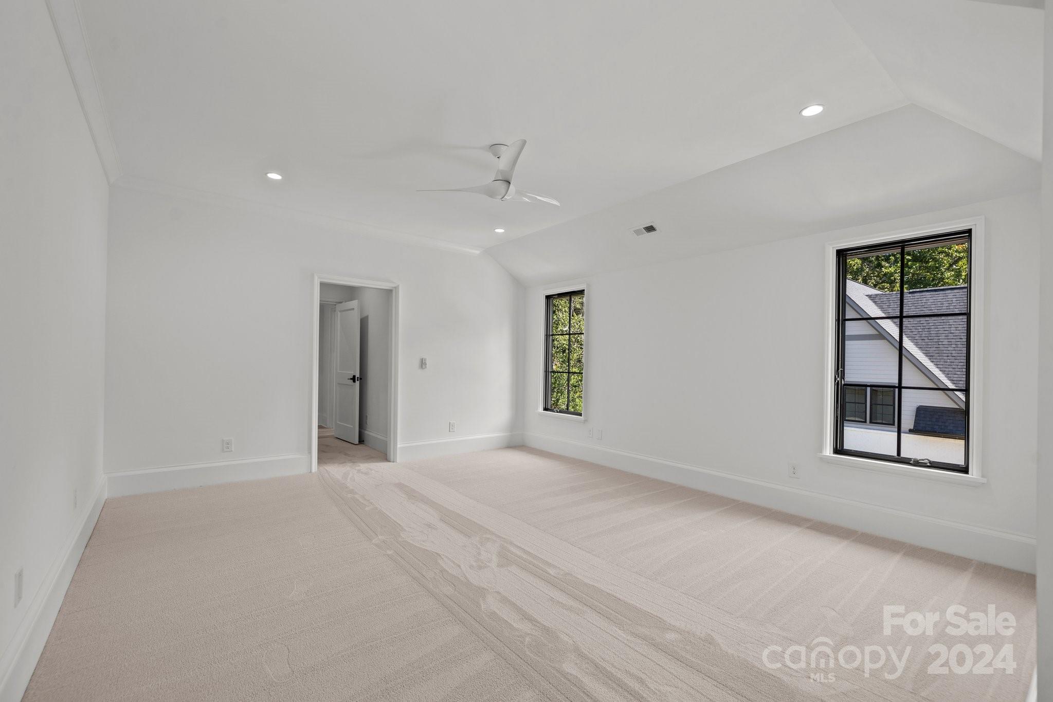 Chateau Sardis - Residential