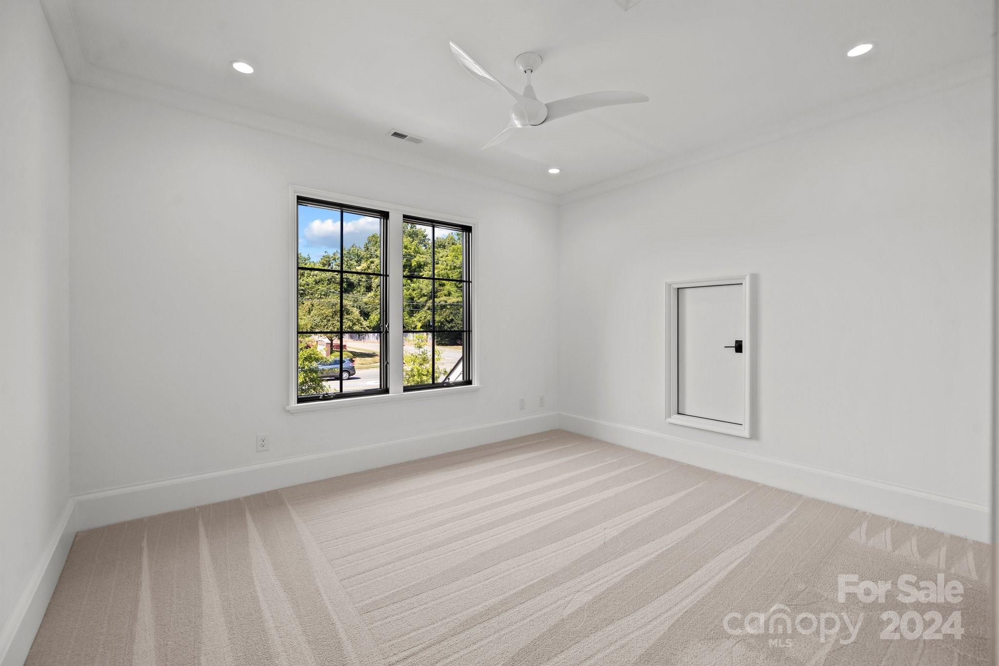 Chateau Sardis - Residential