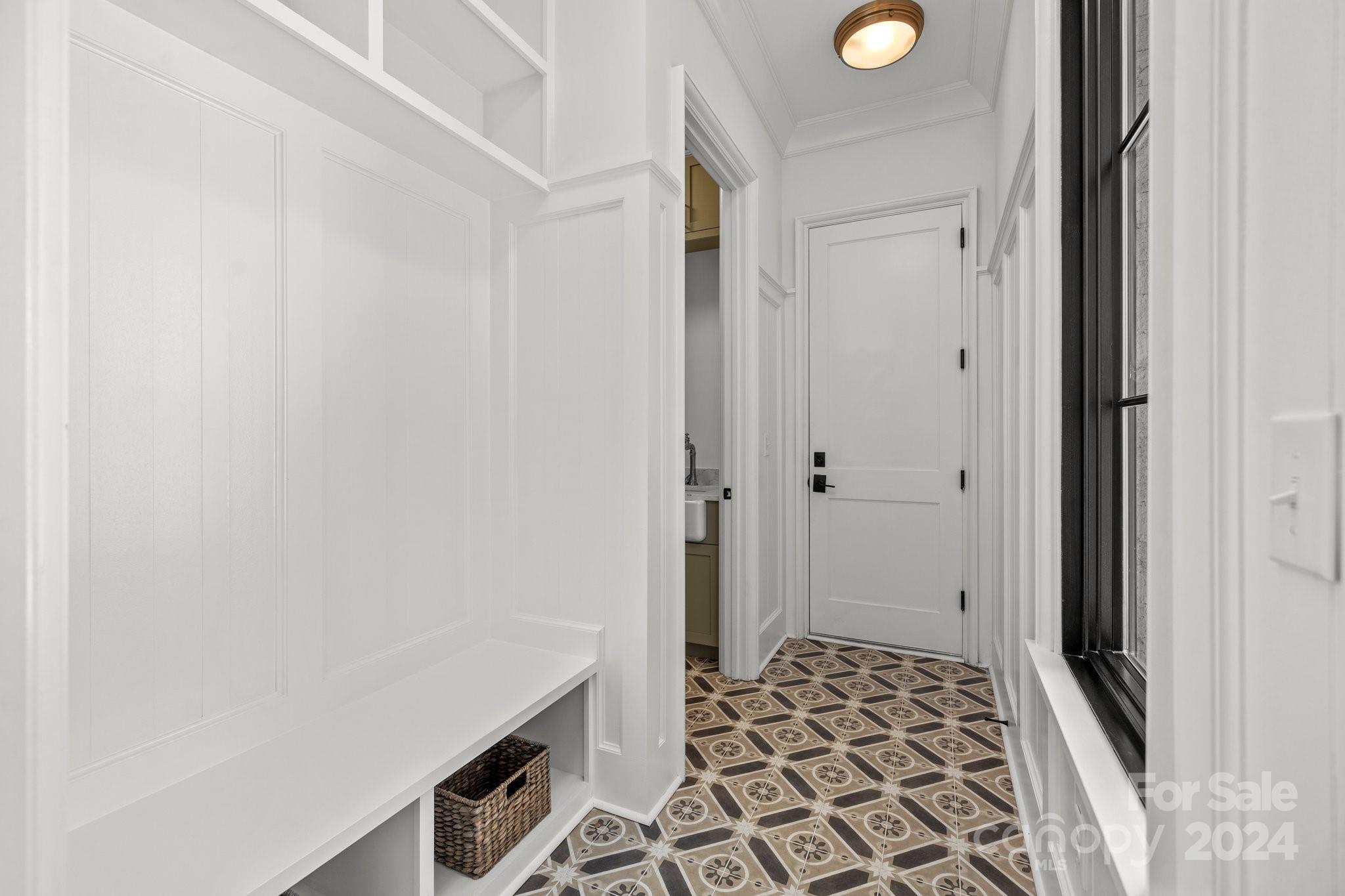 Chateau Sardis - Residential