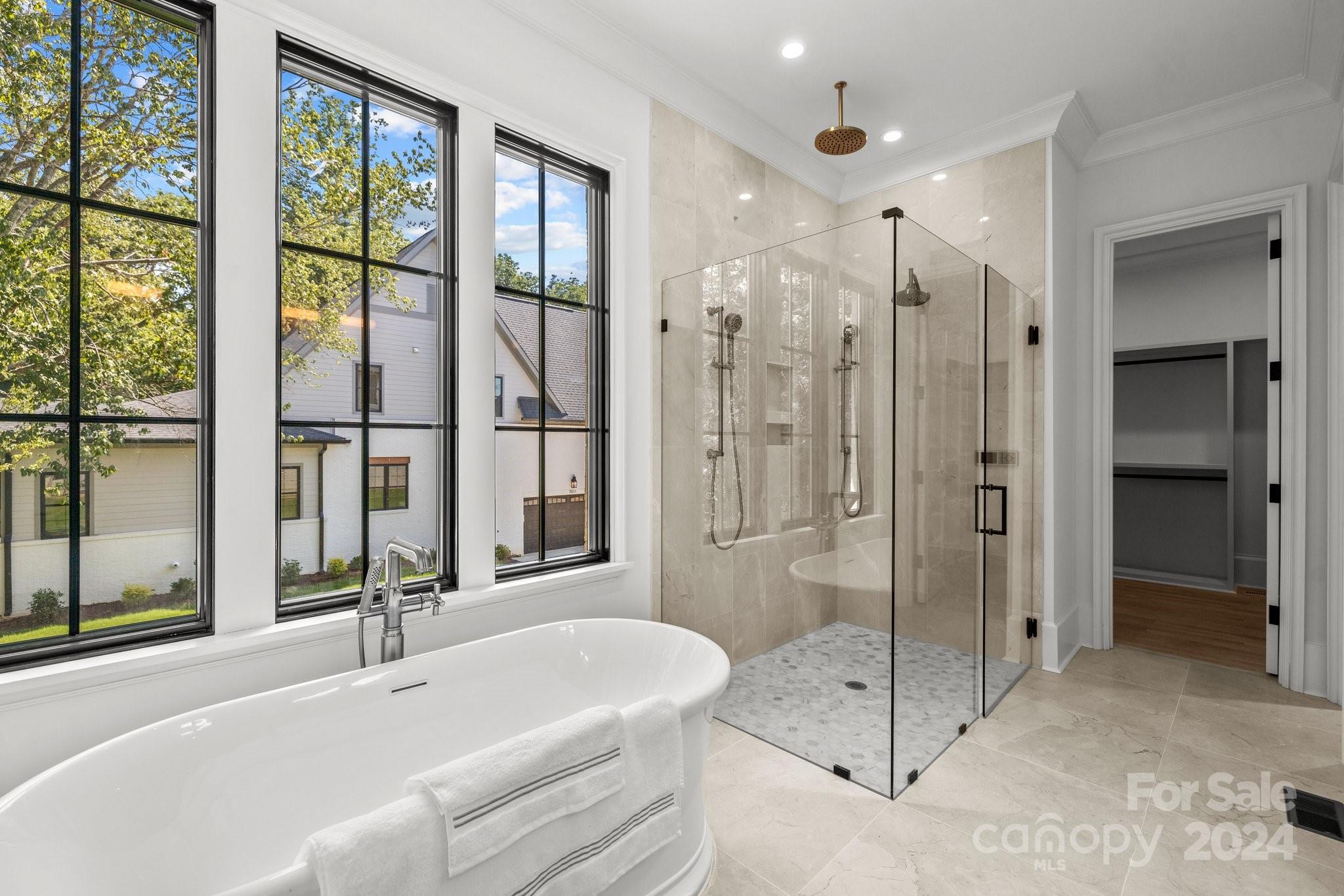 Chateau Sardis - Residential