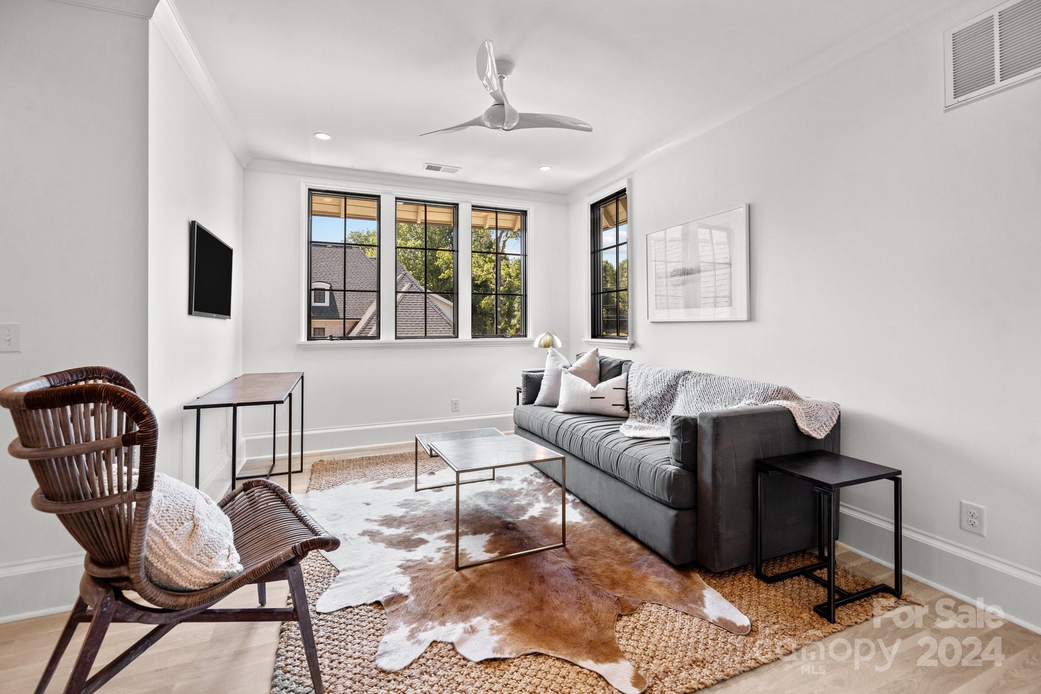 Chateau Sardis - Residential