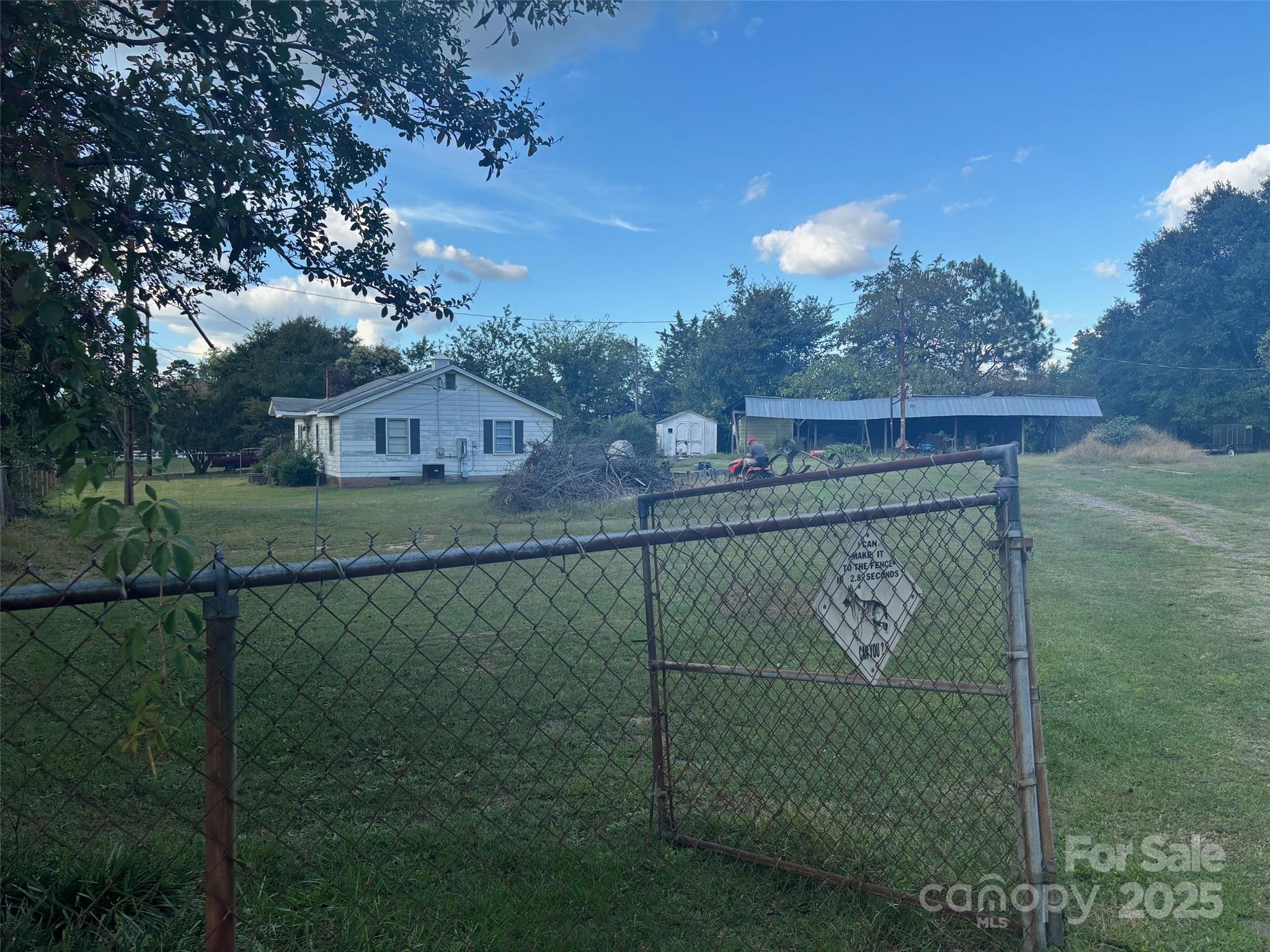 3036 Lee Road