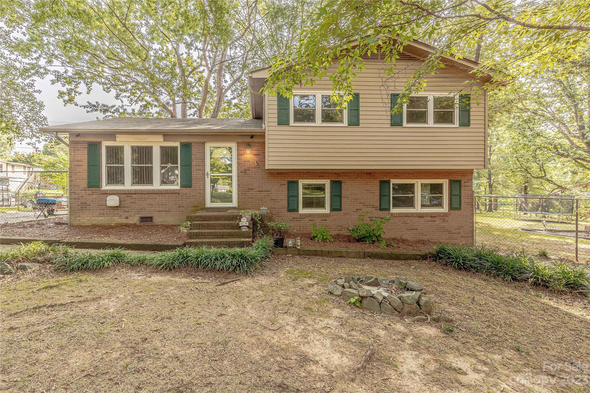 Pinedell - Residential